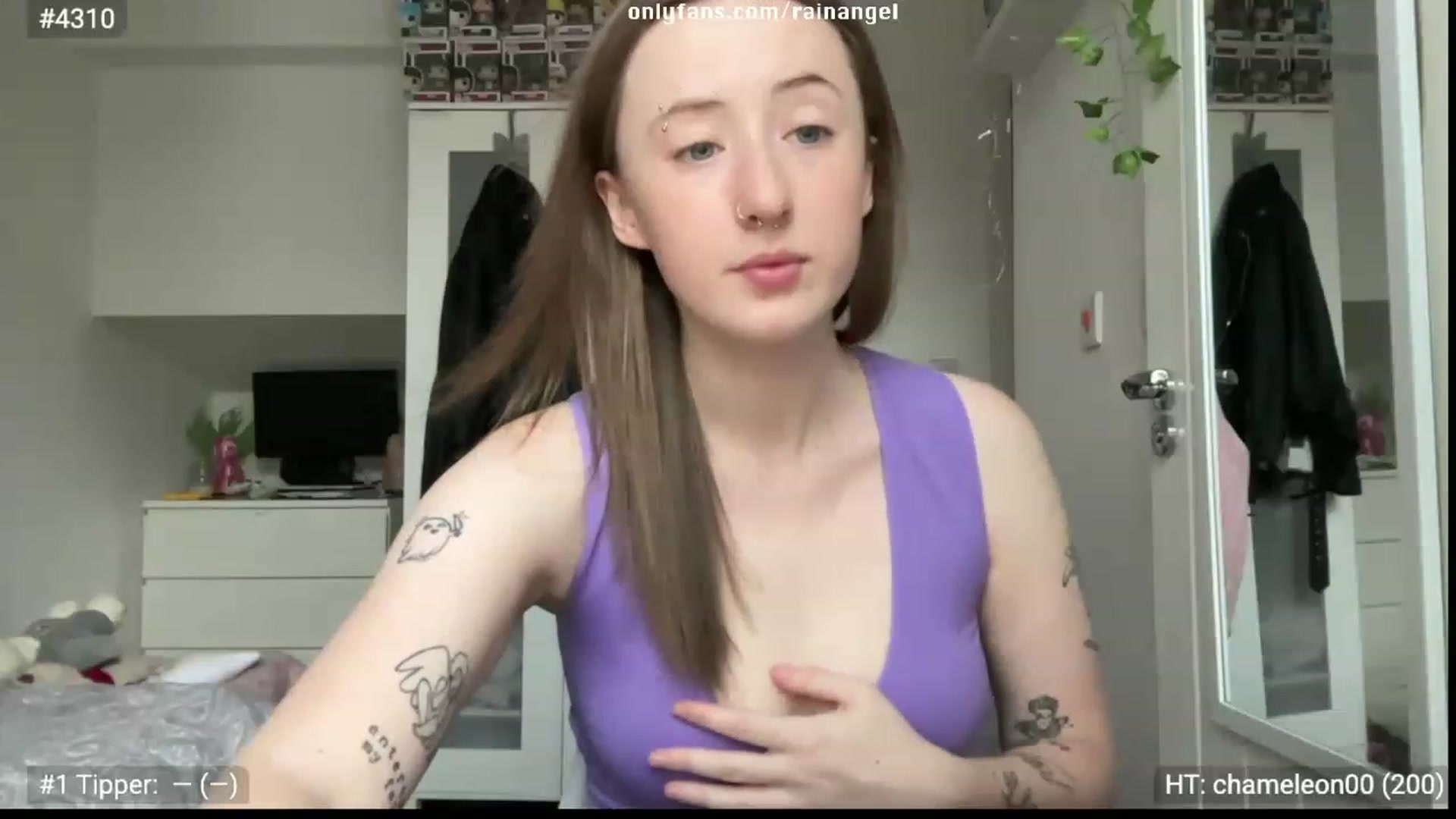 Gallery image thumbnail from Rainangel2's myfreecams stream on, 03/13/2023, 11:13 image 9 of 20