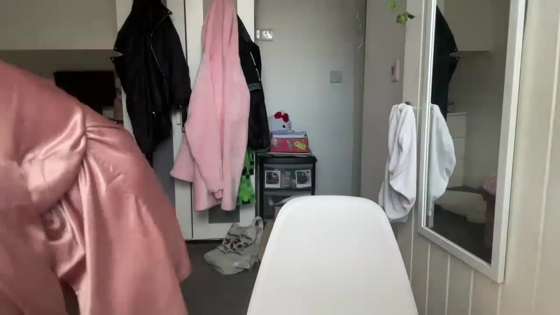 Gallery image thumbnail from Rainangel2's myfreecams stream on, 03/21/2023, 10:38 image 8 of 20