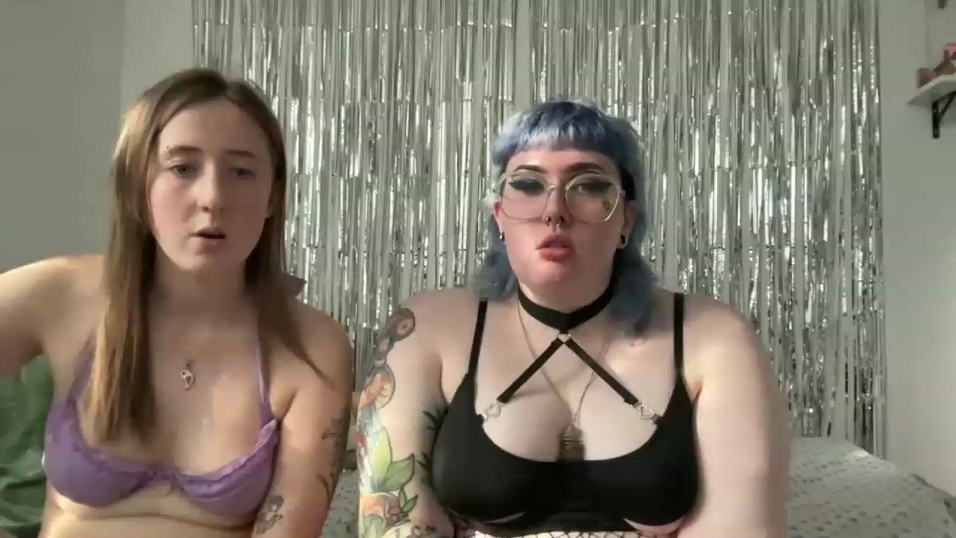 Gallery image thumbnail from Rainangel2's myfreecams stream on, 03/24/2023, 16:01 image 19 of 20