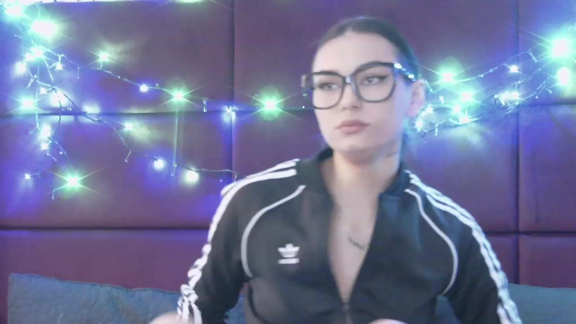Gallery image thumbnail from RaisaRay's myfreecams stream on, 12/05/2022, 08:25 image 10 of 20