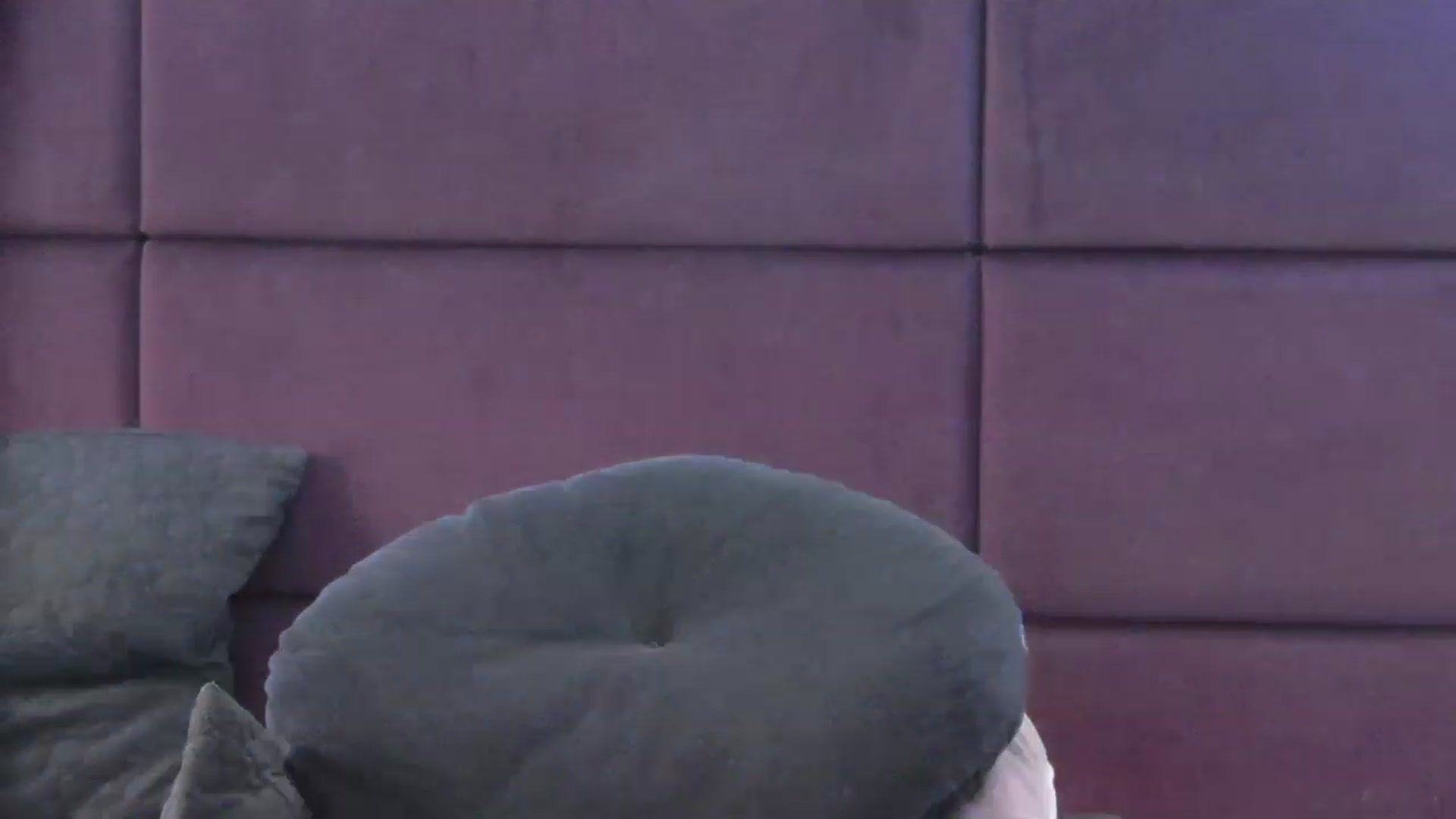 Gallery image thumbnail from RaisaRay's myfreecams stream on, 12/05/2022, 10:33 image 9 of 20