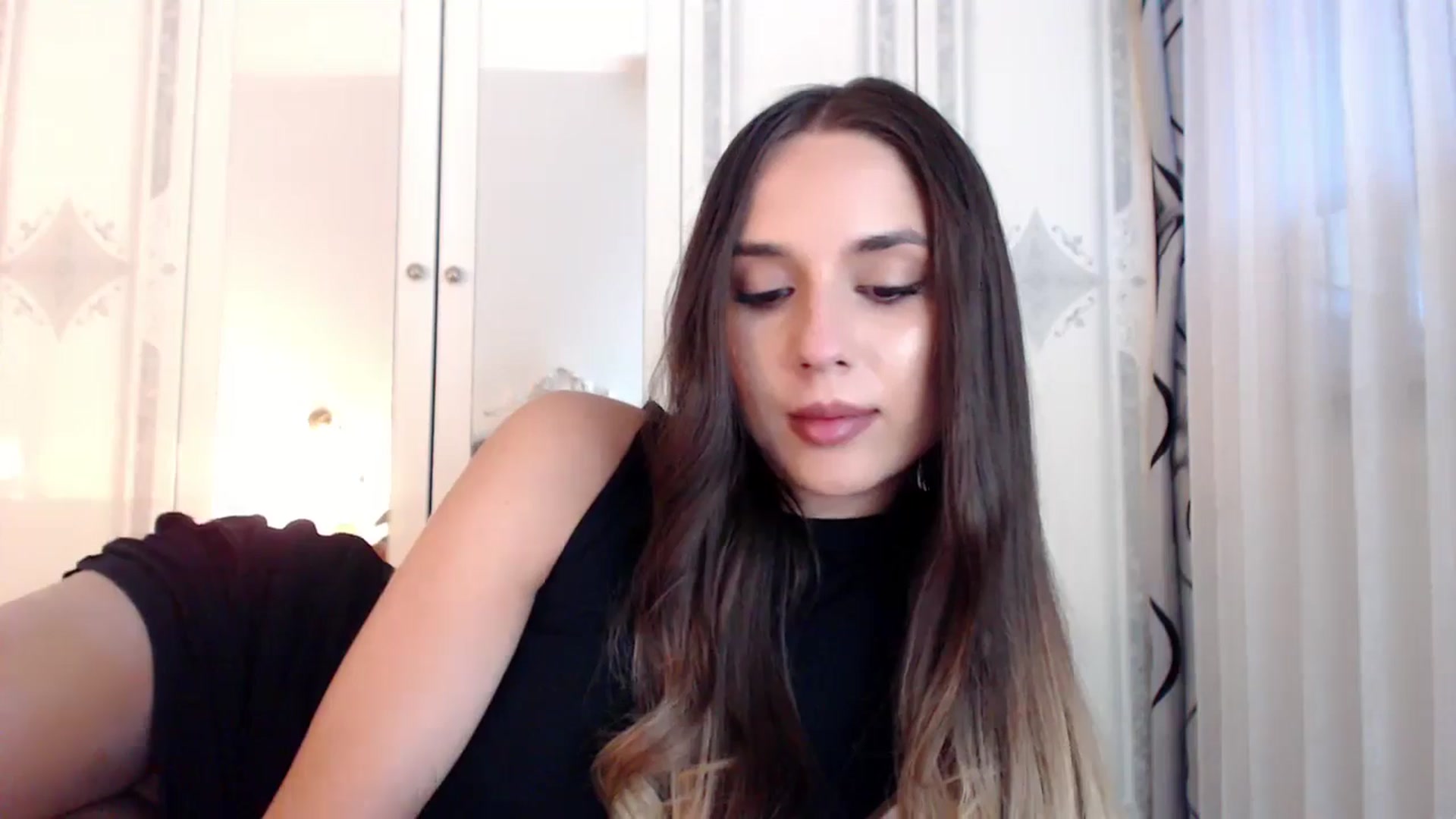 Gallery image thumbnail from Raisadollface's myfreecams stream on, 06/23/2025, 11:58 image 13 of 20