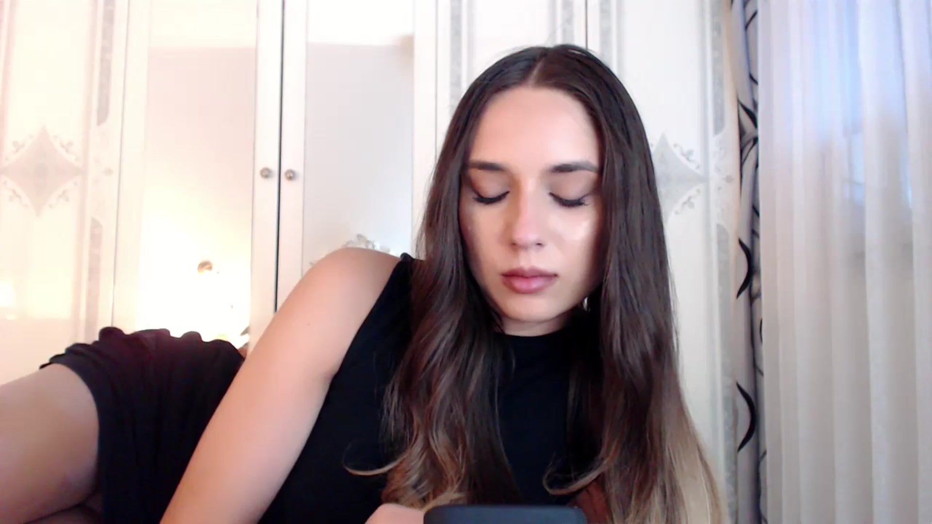 Gallery image thumbnail from Raisadollface's myfreecams stream on, 06/23/2025, 11:58 image 8 of 20