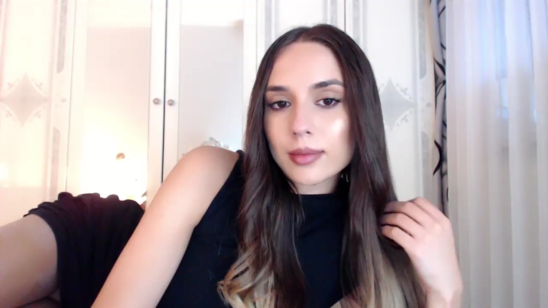 Gallery image thumbnail from Raisadollface's myfreecams stream on, 06/23/2025, 11:58 image 14 of 20