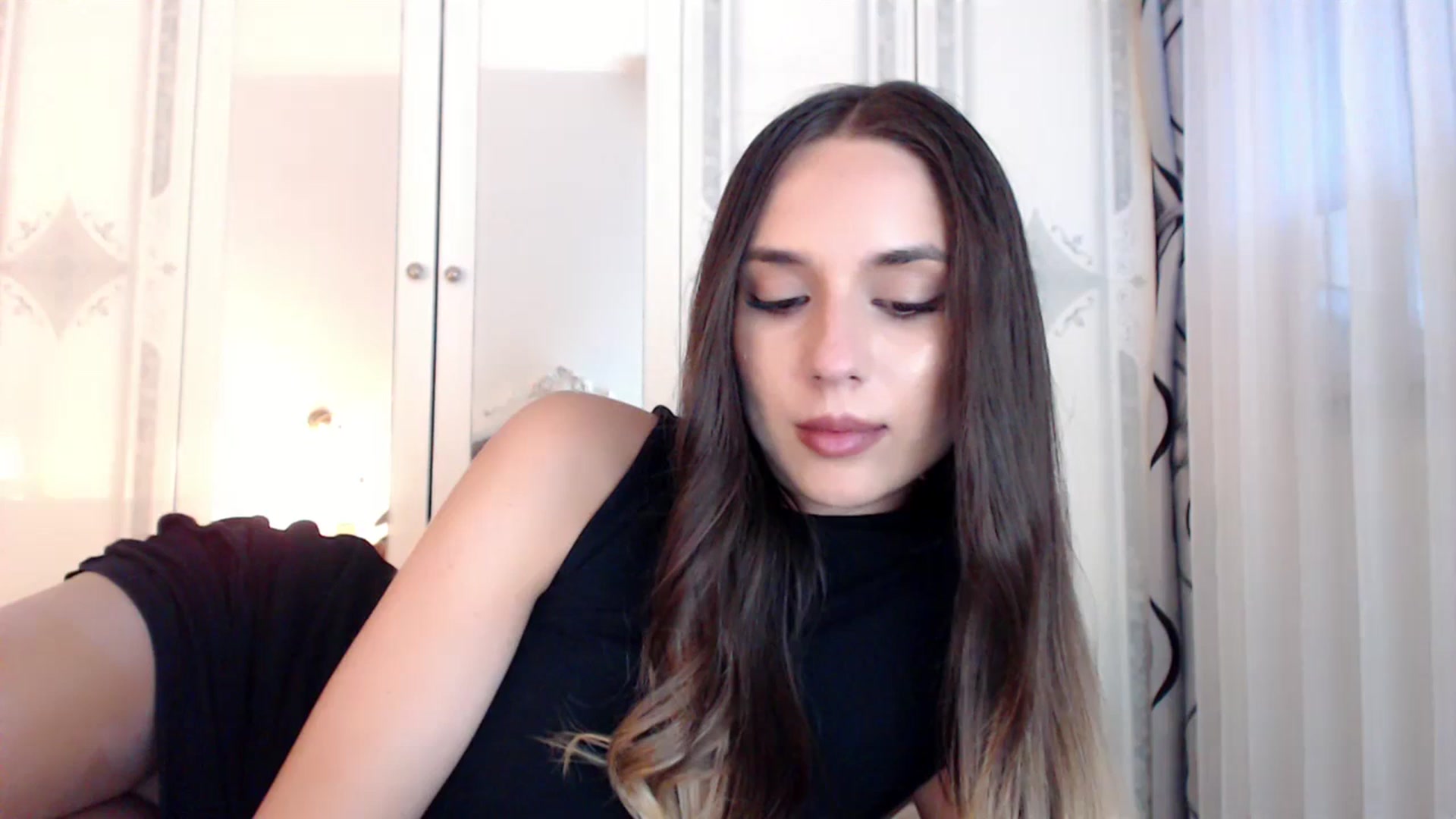 Gallery image thumbnail from Raisadollface's myfreecams stream on, 06/23/2025, 11:58 image 18 of 20