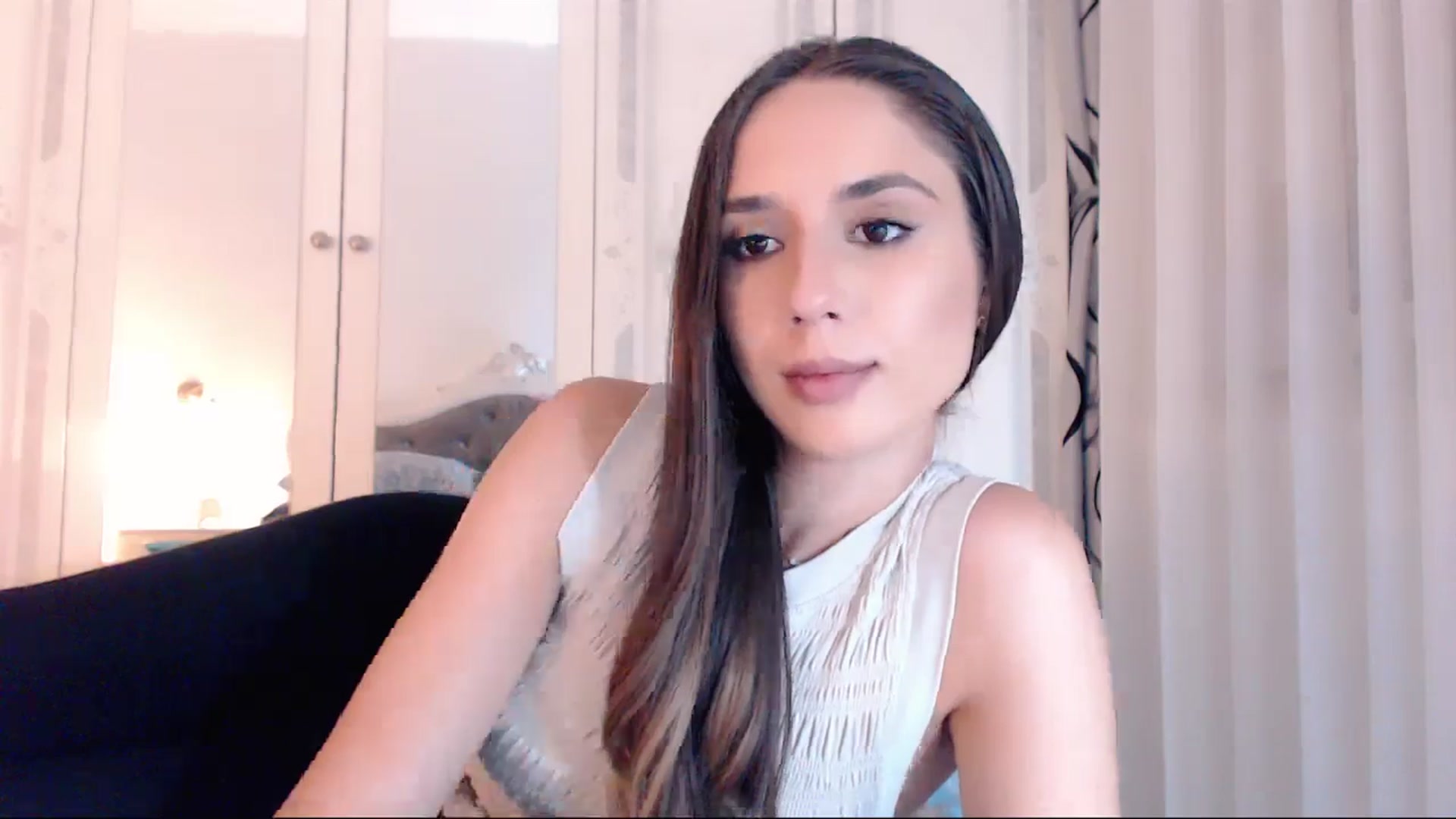 Gallery image thumbnail from Raisadollface's myfreecams stream on, 07/01/2025, 14:05 image 4 of 20