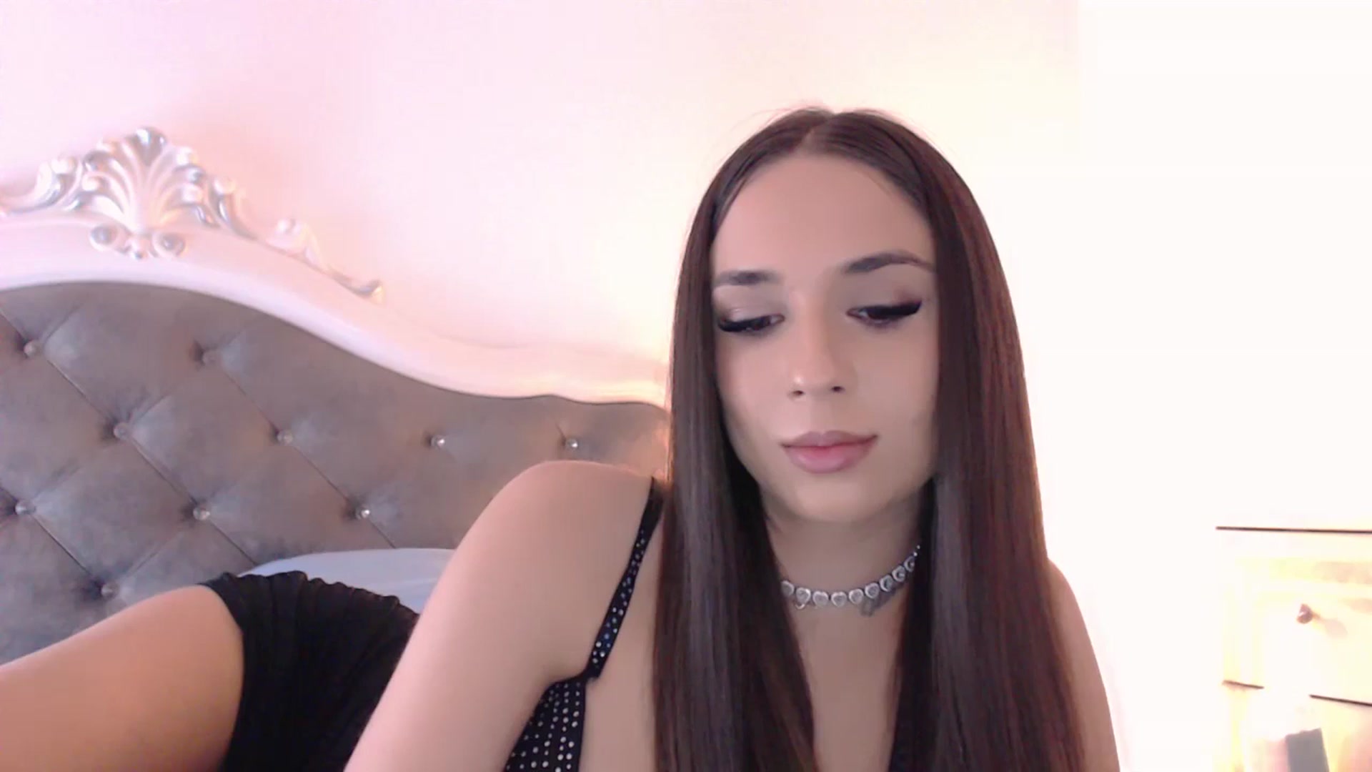 Gallery image thumbnail from Raisadollface's myfreecams stream on, 11/02/2025, 18:46 image 1 of 20