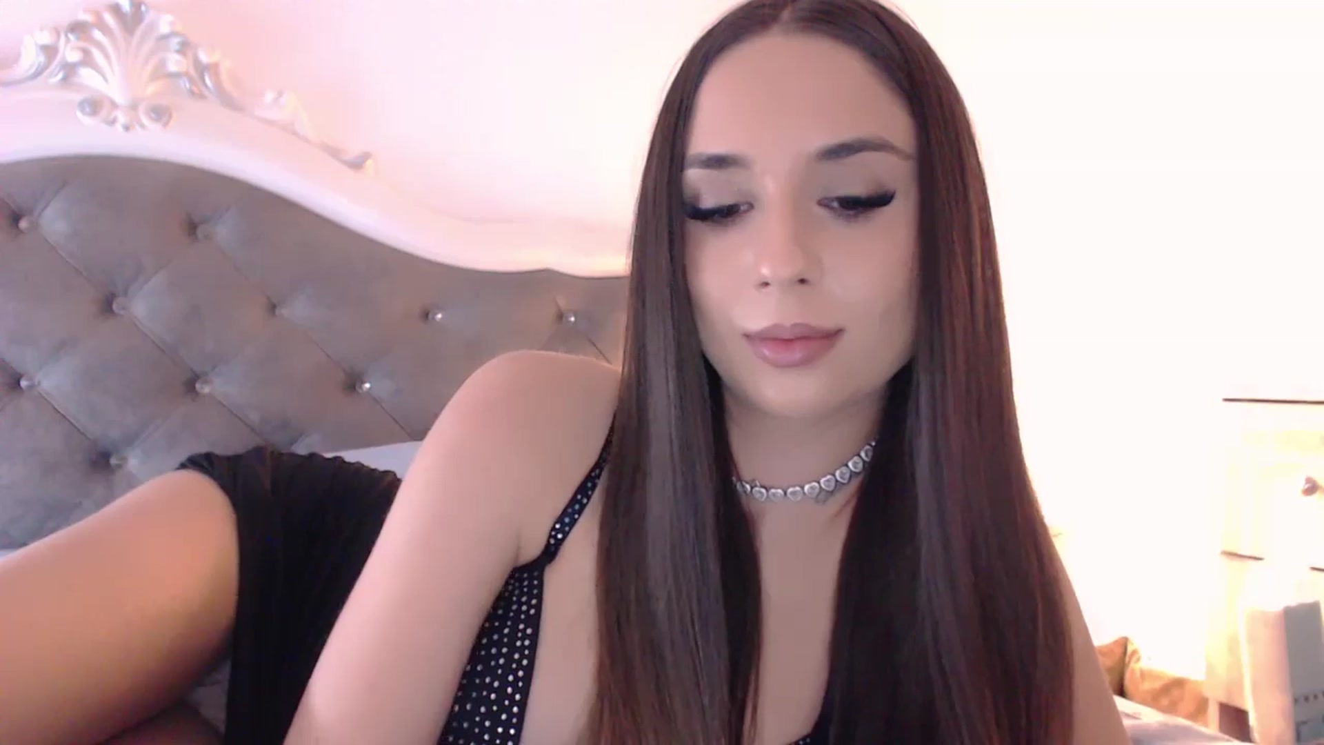 Gallery image thumbnail from Raisadollface's myfreecams stream on, 11/02/2025, 19:47 image 2 of 20