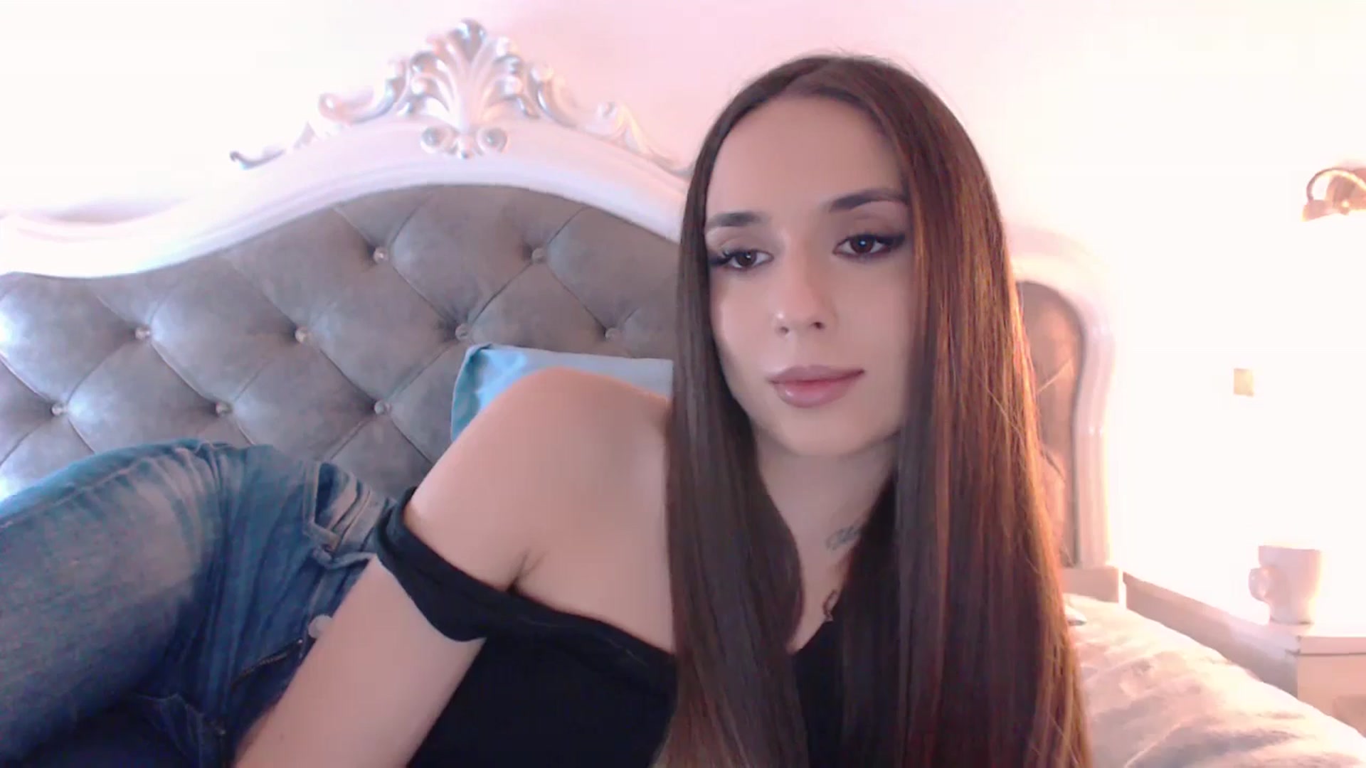 Gallery image thumbnail from Raisadollface's myfreecams stream on, 11/10/2025, 18:58 image 5 of 20