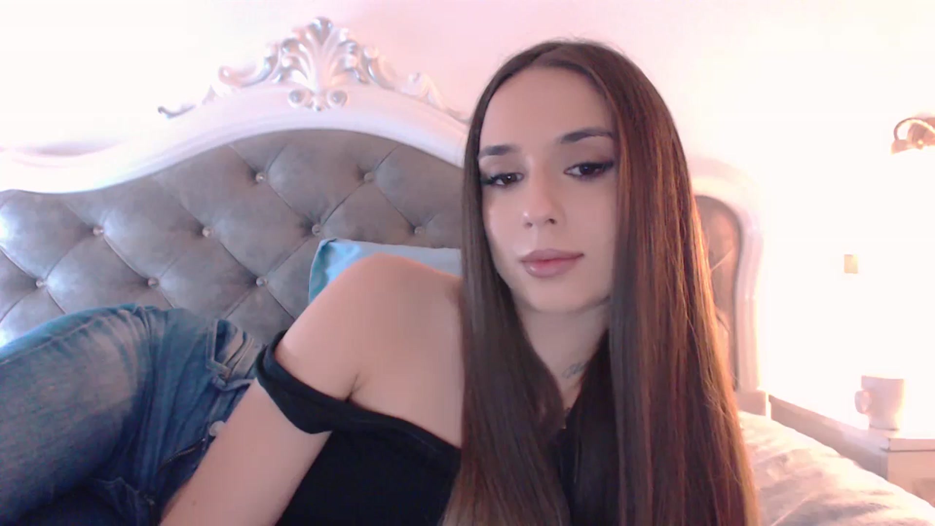 Gallery image thumbnail from Raisadollface's myfreecams stream on, 11/10/2025, 18:58 image 12 of 20