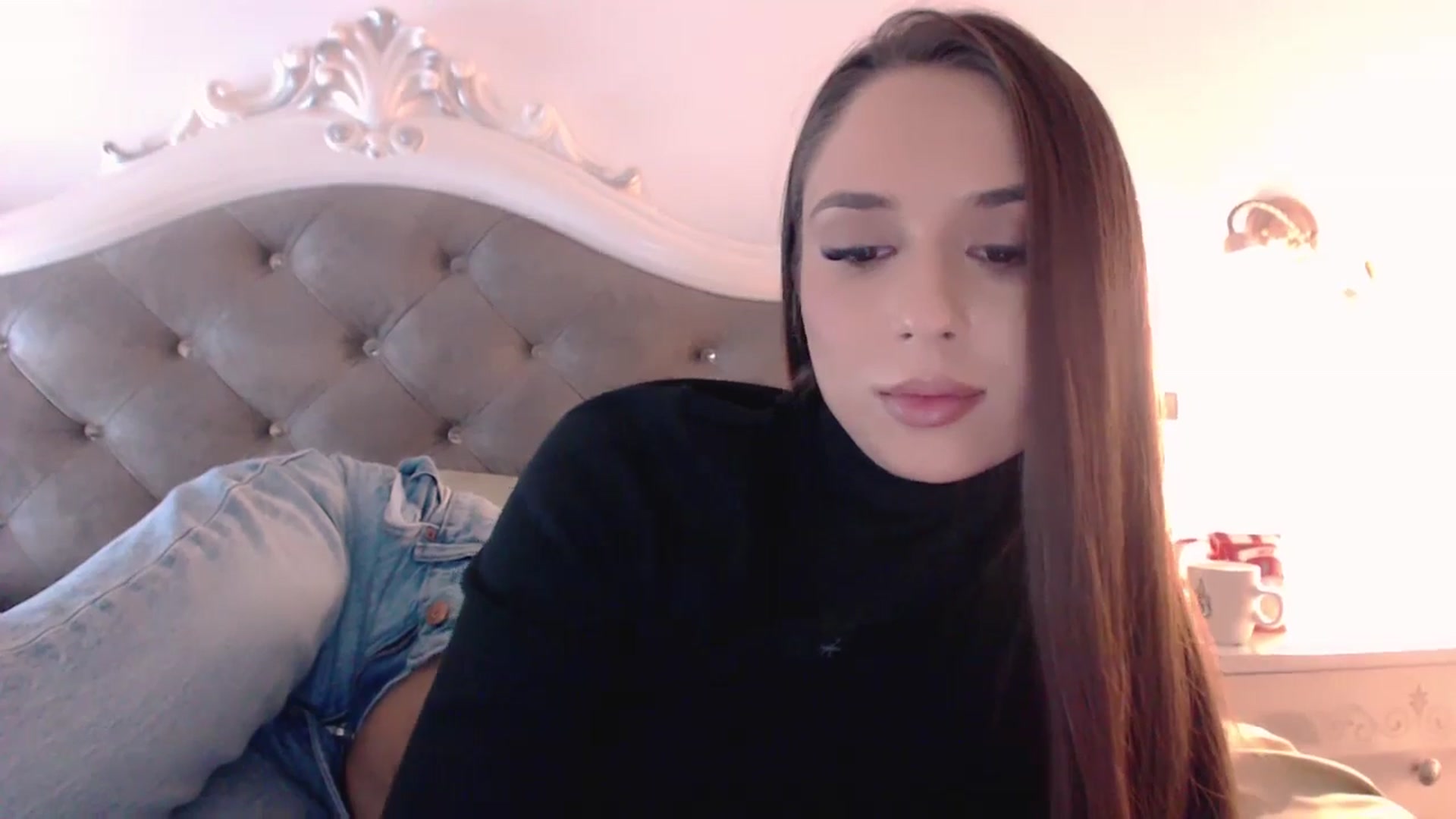 Gallery image thumbnail from Raisadollface's myfreecams stream on, 11/13/2025, 18:51 image 8 of 20