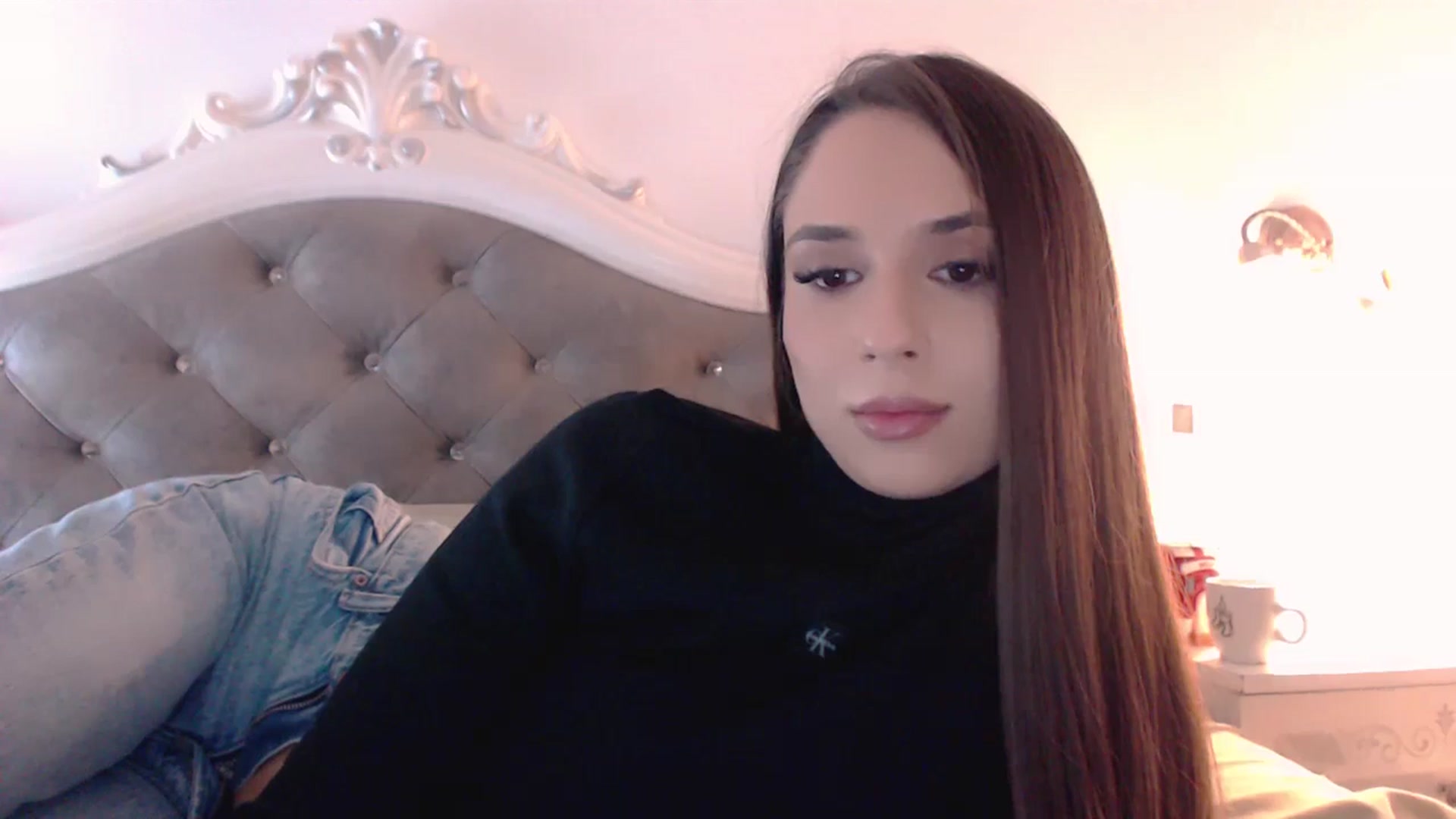 Gallery image thumbnail from Raisadollface's myfreecams stream on, 11/13/2025, 19:17 image 11 of 20