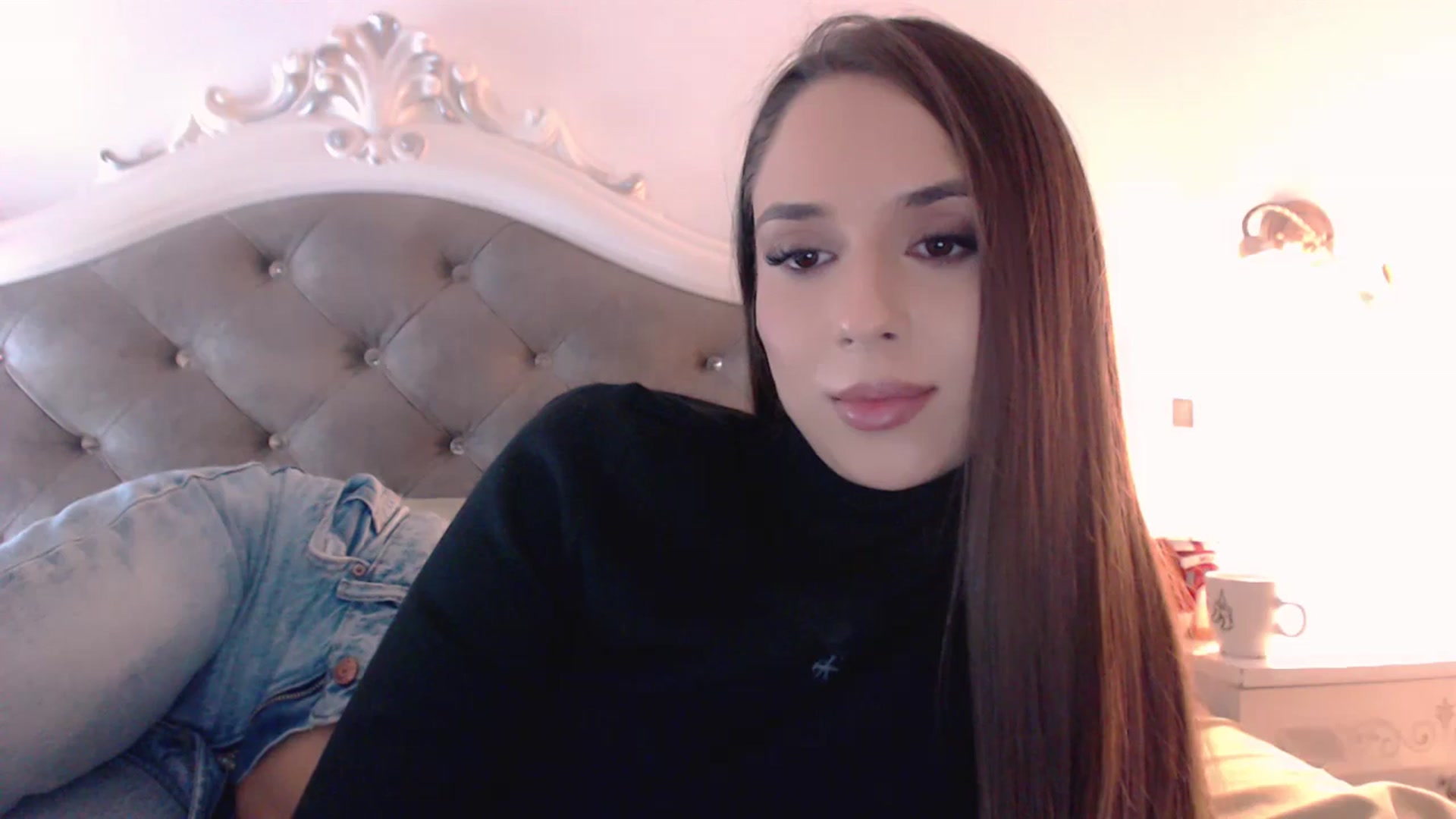 Gallery image thumbnail from Raisadollface's myfreecams stream on, 11/13/2025, 19:17 image 5 of 20