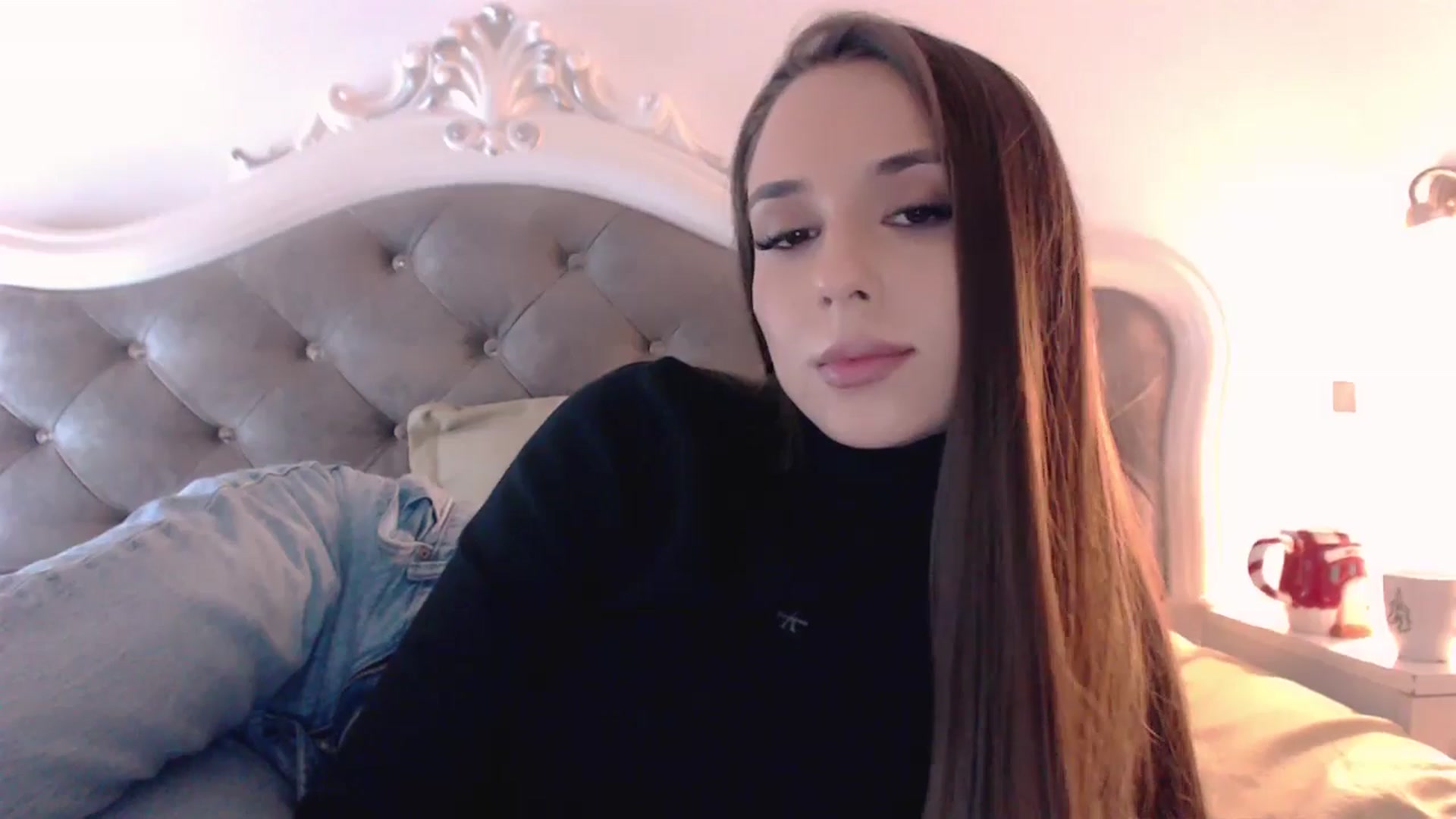 Gallery image thumbnail from Raisadollface's myfreecams stream on, 11/13/2025, 19:58 image 12 of 20