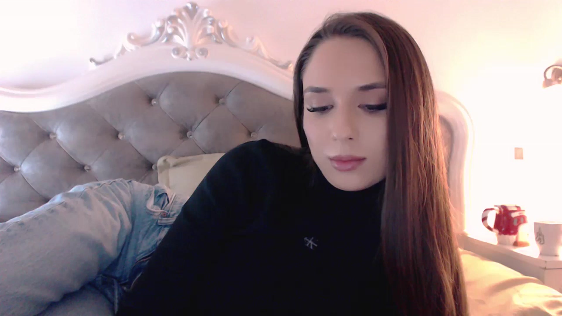 Gallery image thumbnail from Raisadollface's myfreecams stream on, 11/13/2025, 19:58 image 13 of 20