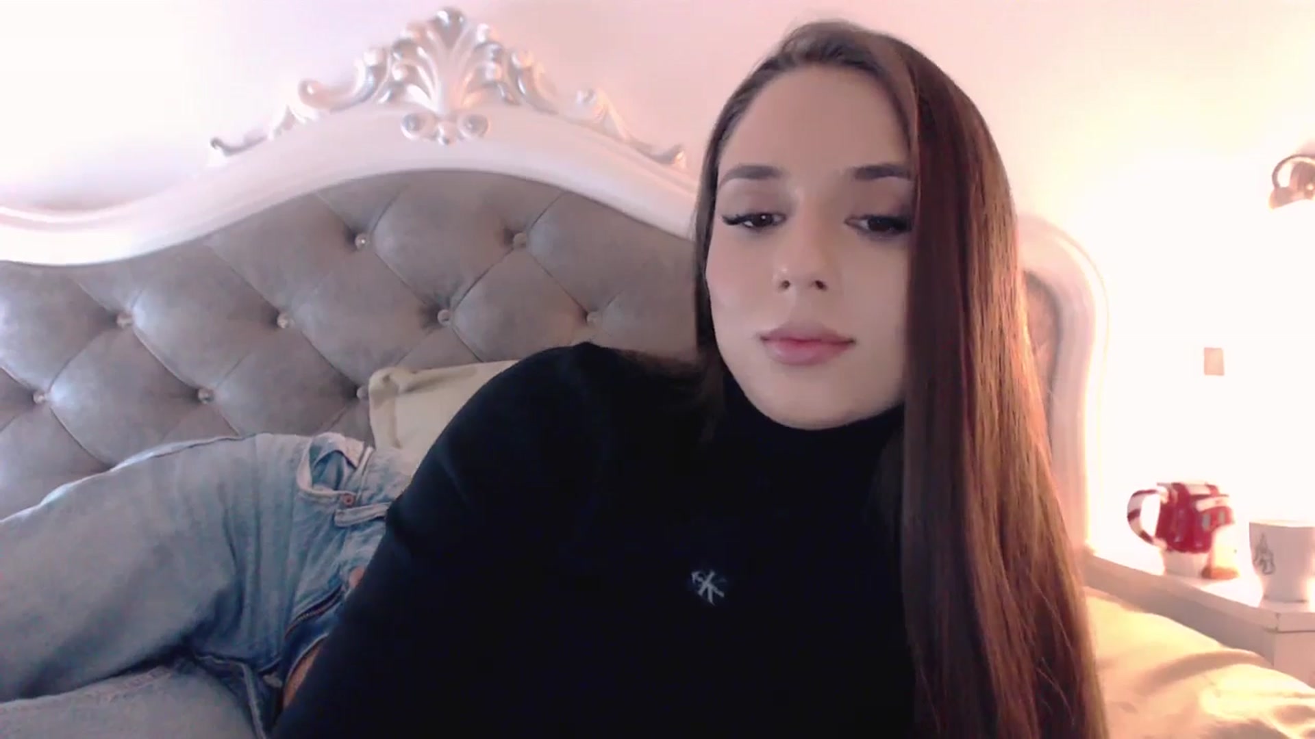 Gallery image thumbnail from Raisadollface's myfreecams stream on, 11/13/2025, 19:58 image 17 of 20
