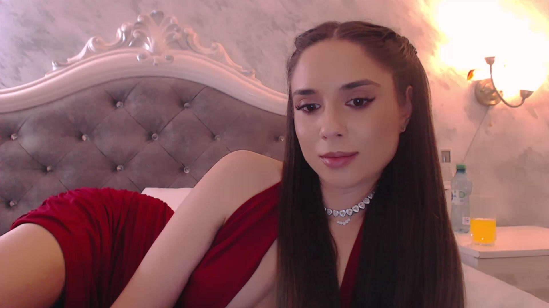 Gallery image thumbnail from Raisadollface's myfreecams stream on, 12/25/2025, 20:55 image 7 of 20