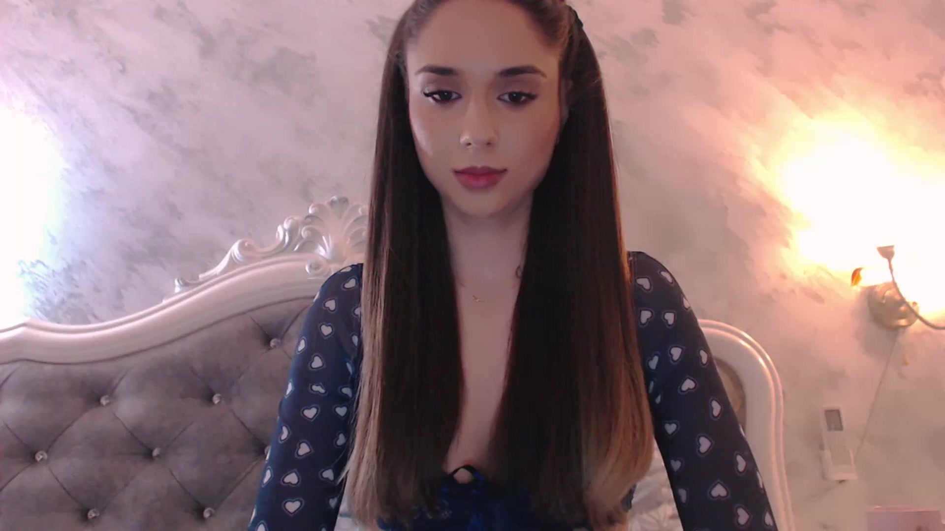 Gallery image thumbnail from Raisadollface's myfreecams stream on, 12/27/2025, 19:03 image 1 of 20