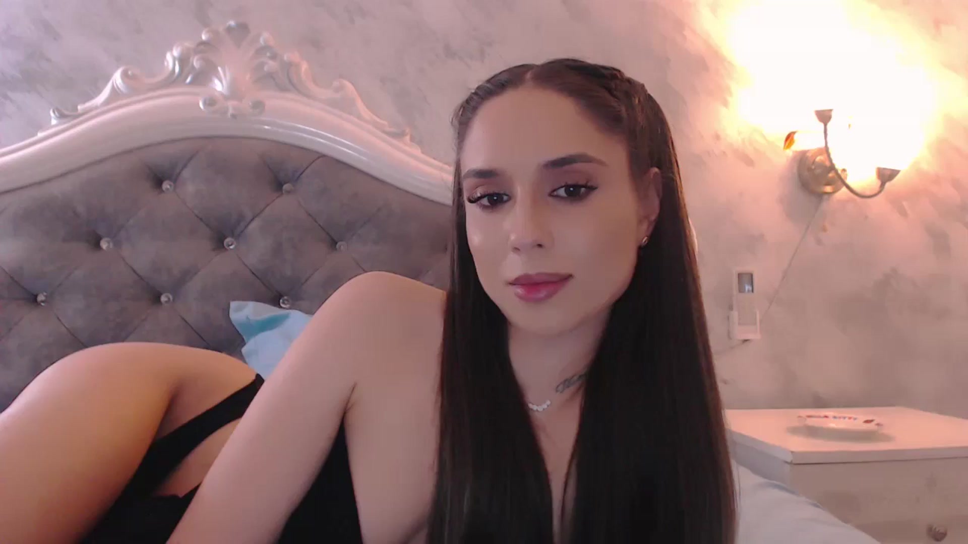Gallery image thumbnail from Raisadollface's myfreecams stream on, 01/01/2026, 19:01 image 6 of 20
