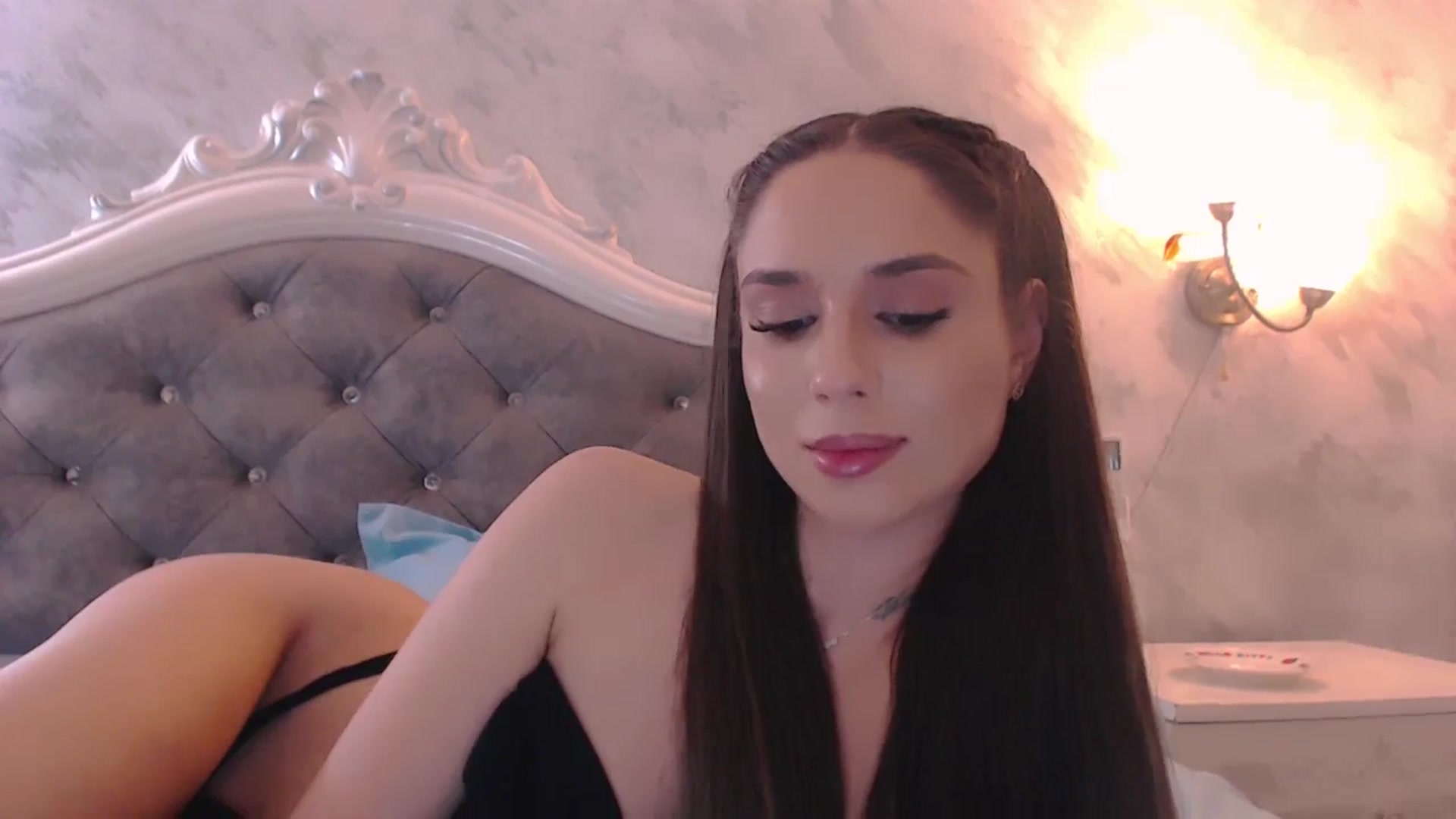 Gallery image thumbnail from Raisadollface's myfreecams stream on, 01/01/2026, 19:01 image 20 of 20