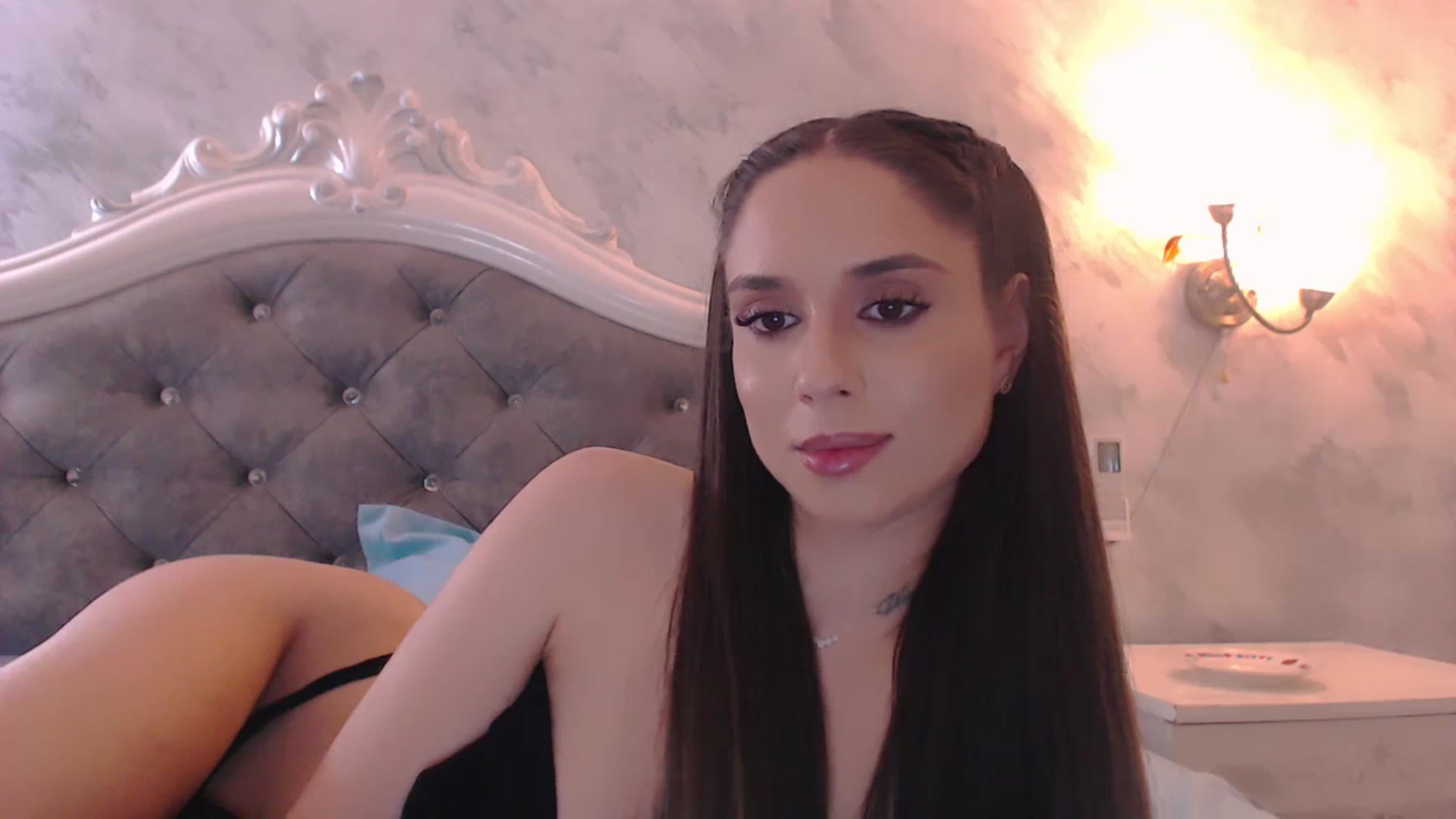 Gallery image thumbnail from Raisadollface's myfreecams stream on, 01/01/2026, 19:01 image 19 of 20