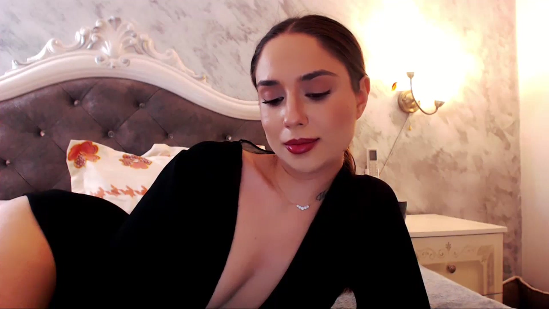 Gallery image thumbnail from Raisadollface's myfreecams stream on, 02/22/2026, 15:05 image 11 of 20