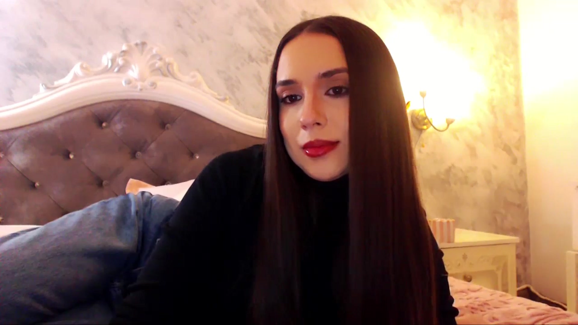Gallery image thumbnail from Raisadollface's myfreecams stream on, 03/01/2026, 16:46 image 2 of 20