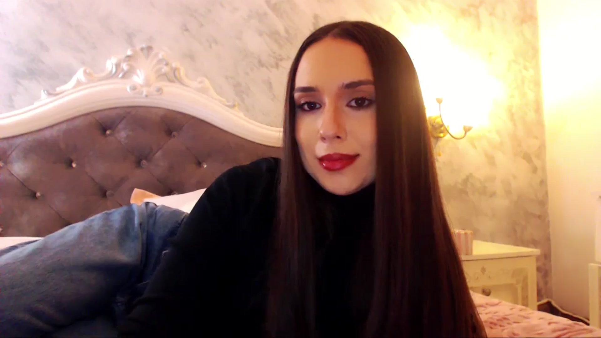 Gallery image thumbnail from Raisadollface's myfreecams stream on, 03/01/2026, 16:46 image 5 of 20