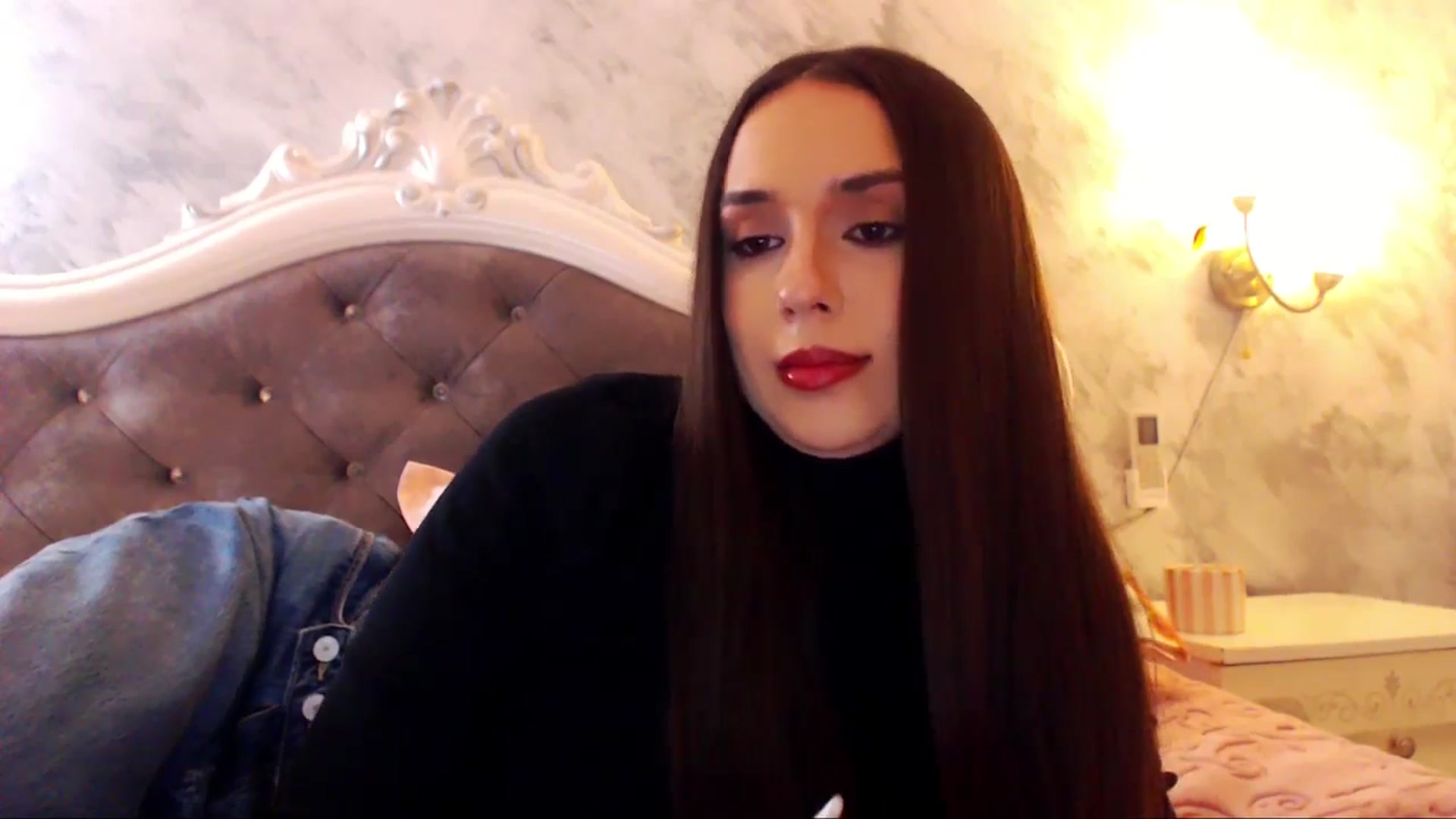 Gallery image thumbnail from Raisadollface's myfreecams stream on, 03/01/2026, 16:46 image 19 of 20