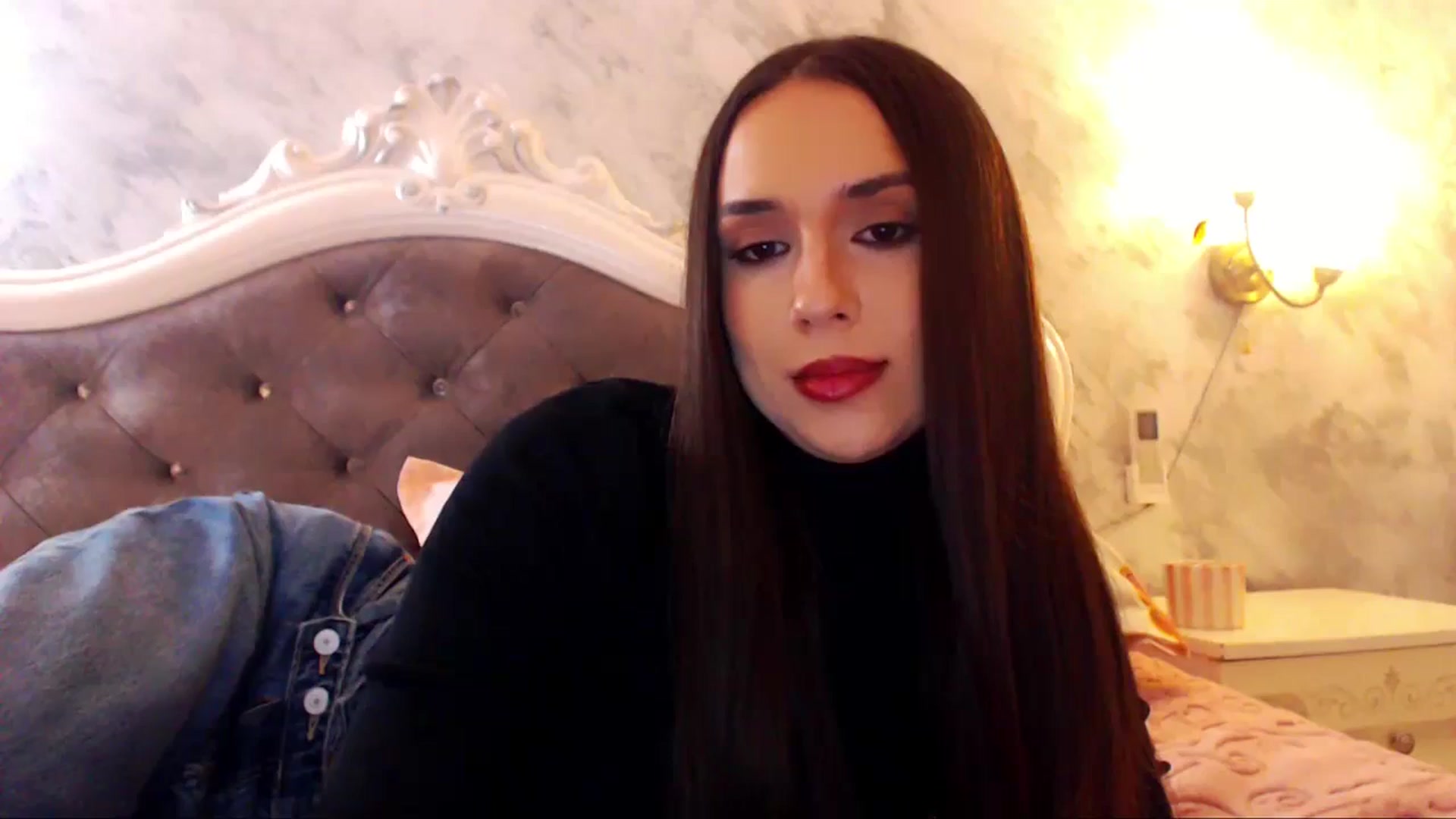 Gallery image thumbnail from Raisadollface's myfreecams stream on, 03/01/2026, 16:46 image 17 of 20