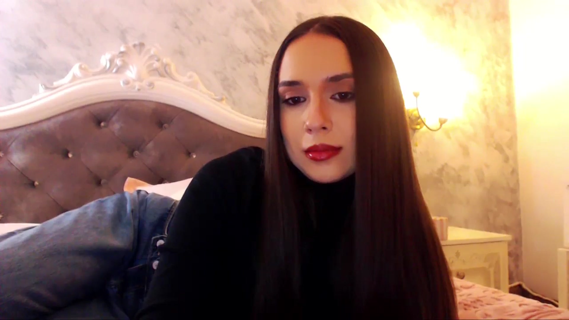 Gallery image thumbnail from Raisadollface's myfreecams stream on, 03/01/2026, 16:46 image 4 of 20
