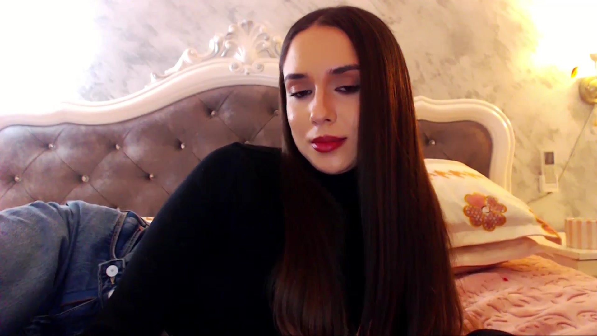 Gallery image thumbnail from Raisadollface's myfreecams stream on, 03/01/2026, 18:13 image 6 of 20