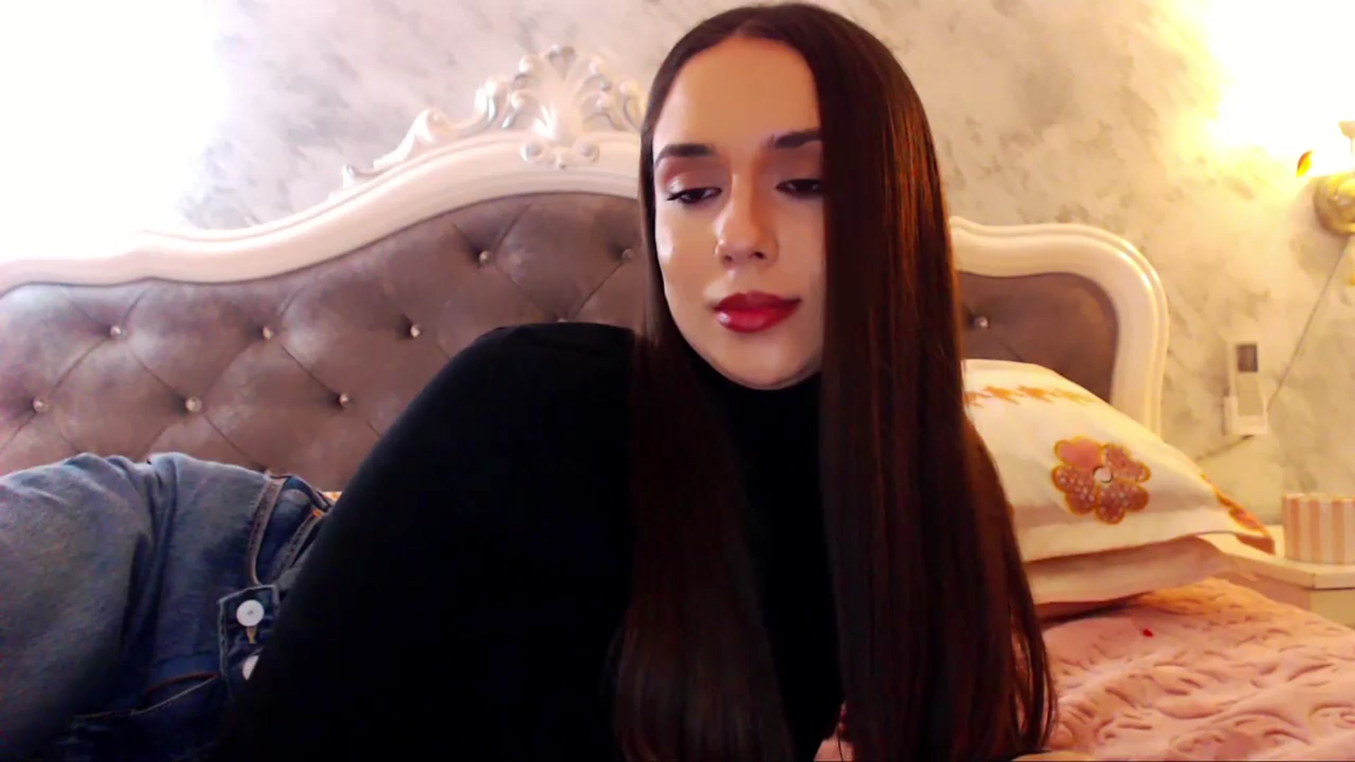 Gallery image thumbnail from Raisadollface's myfreecams stream on, 03/01/2026, 18:13 image 3 of 20