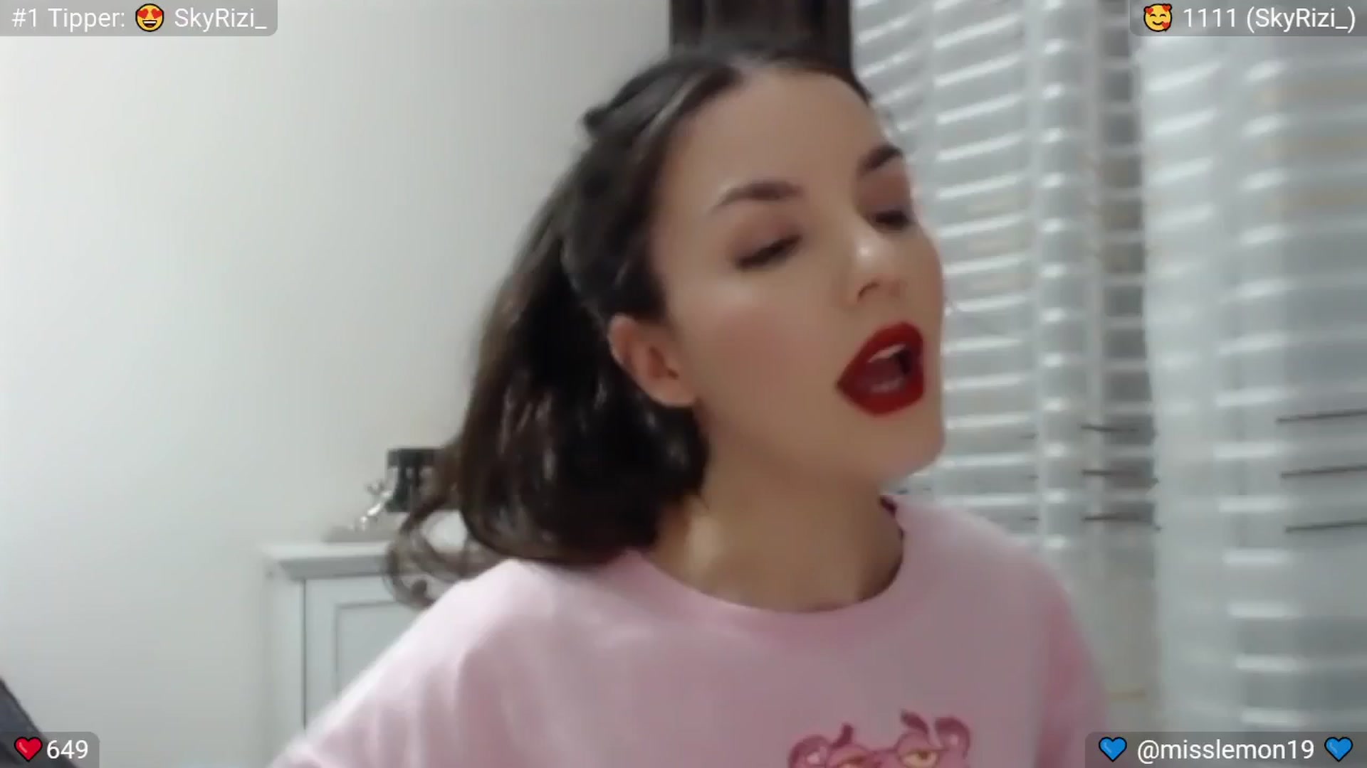 Gallery image thumbnail from RaisinBerry's myfreecams stream on, 07/28/2024, 23:52 image 19 of 20