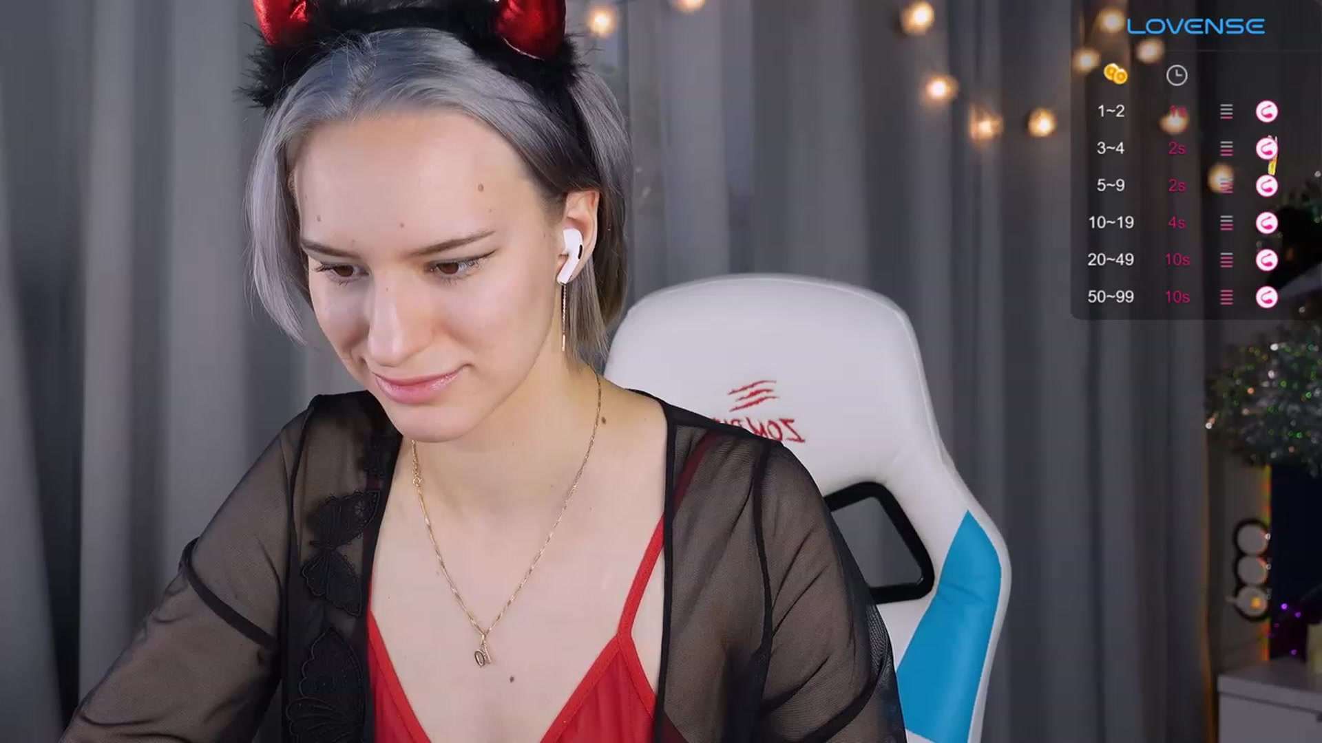 Gallery image thumbnail from RamonaK's myfreecams stream on, 12/25/2023, 11:18 image 8 of 20