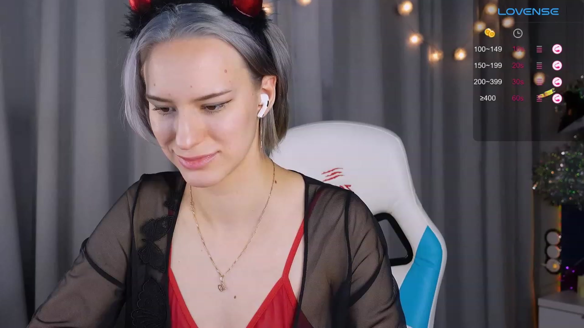 Gallery image thumbnail from RamonaK's myfreecams stream on, 12/25/2023, 11:18 image 6 of 20