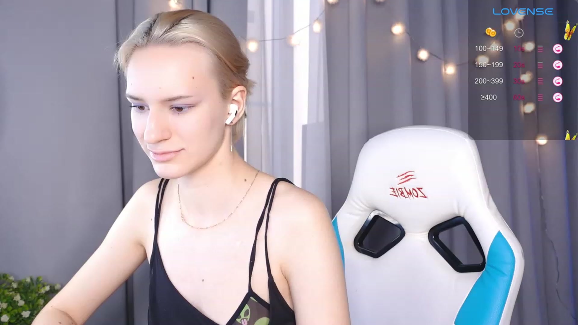 Gallery image thumbnail from RamonaK's myfreecams stream on, 01/22/2024, 11:09 image 2 of 20
