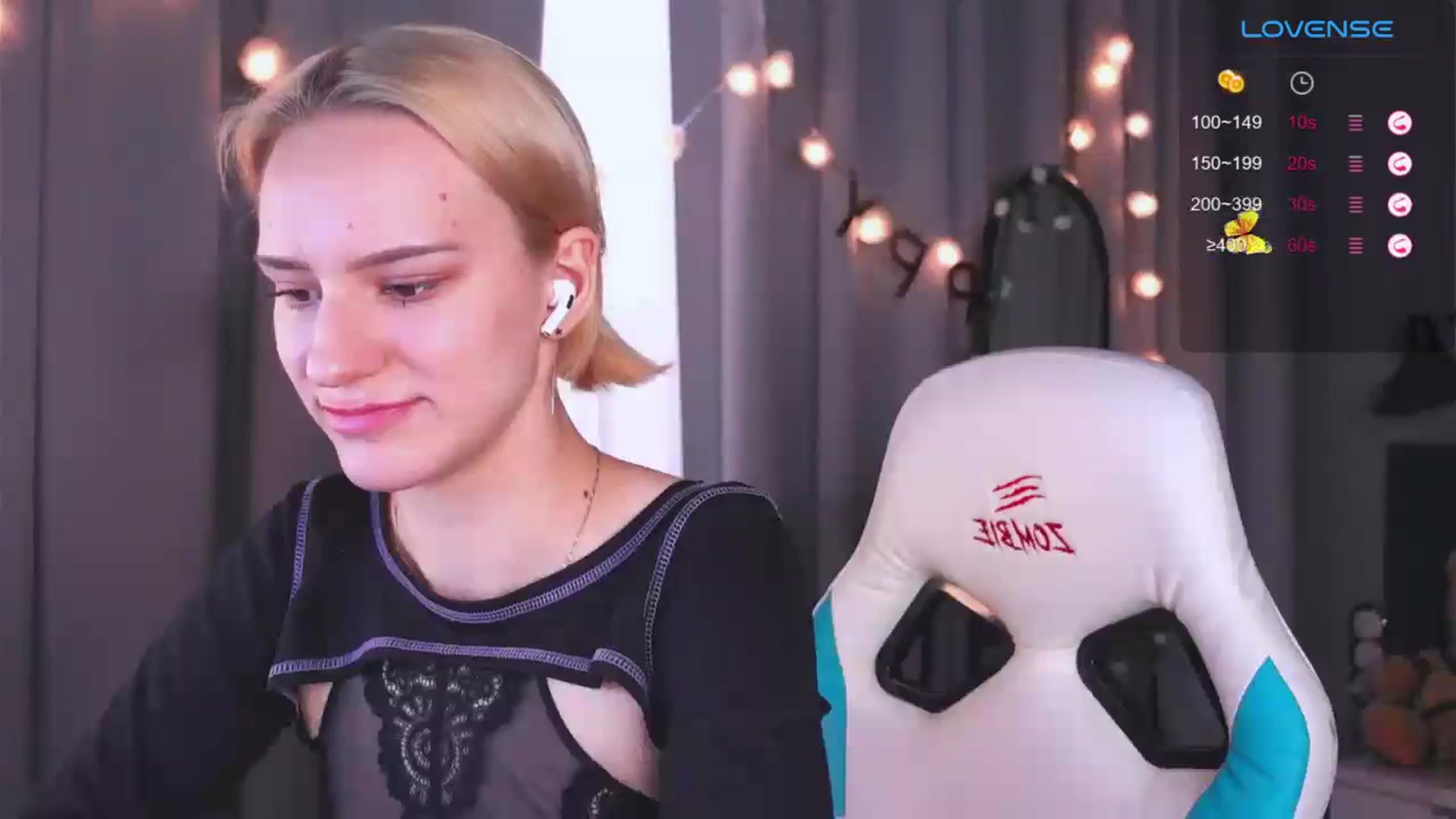 Gallery image thumbnail from RamonaK's myfreecams stream on, 03/25/2024, 11:48 image 2 of 20