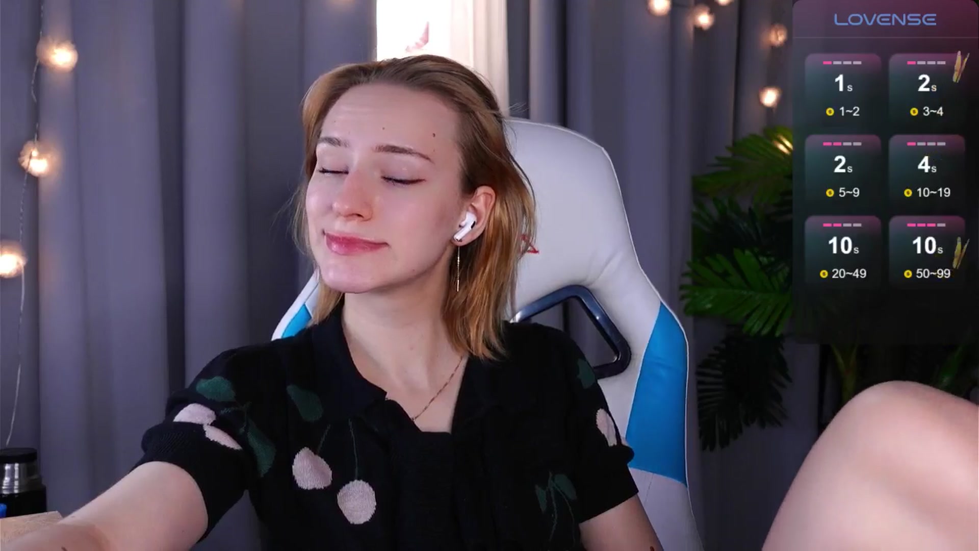 Gallery image thumbnail from RamonaK's myfreecams stream on, 05/02/2024, 10:40 image 10 of 20