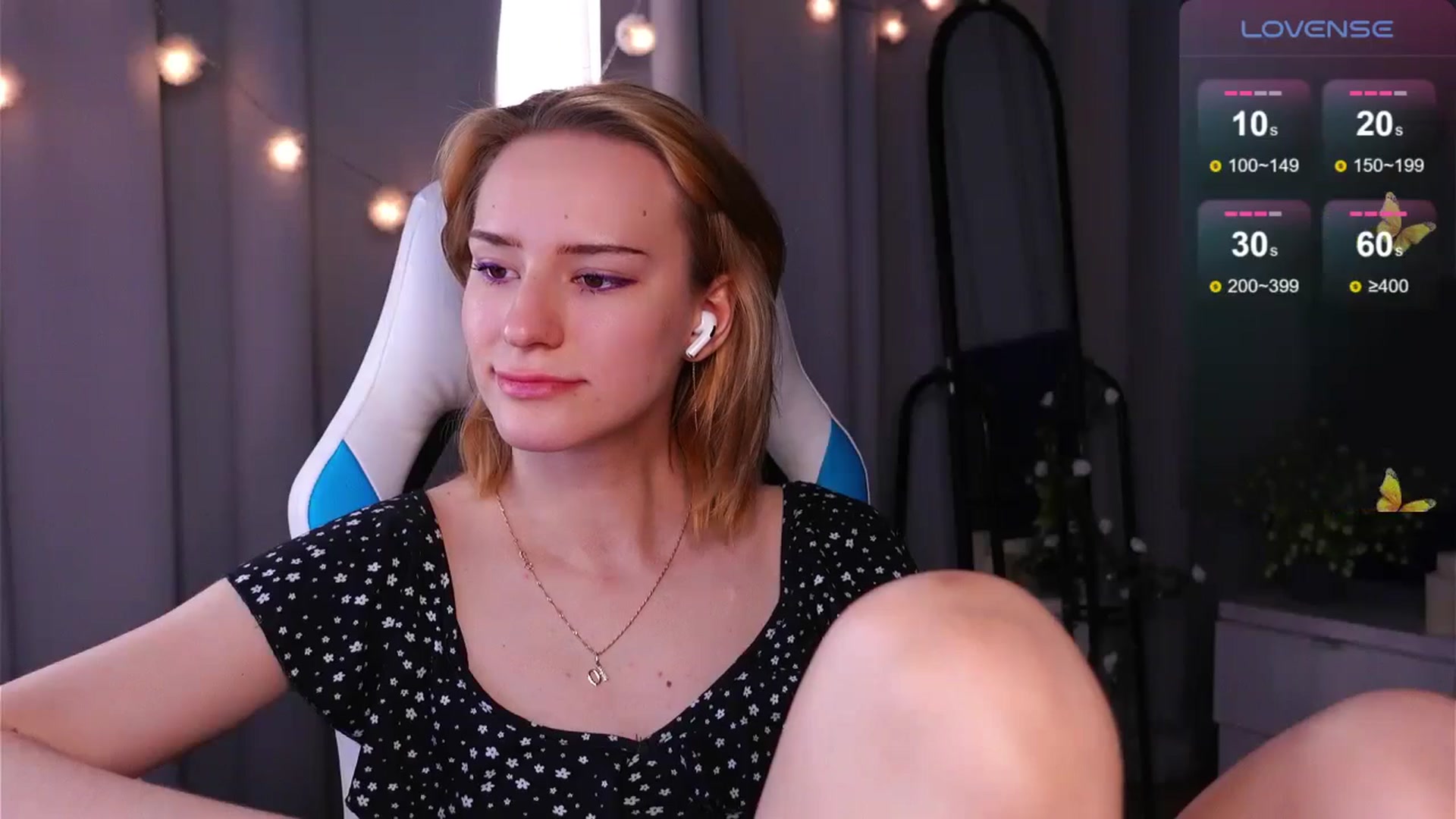 Gallery image thumbnail from RamonaK's myfreecams stream on, 05/23/2024, 07:58 image 14 of 20