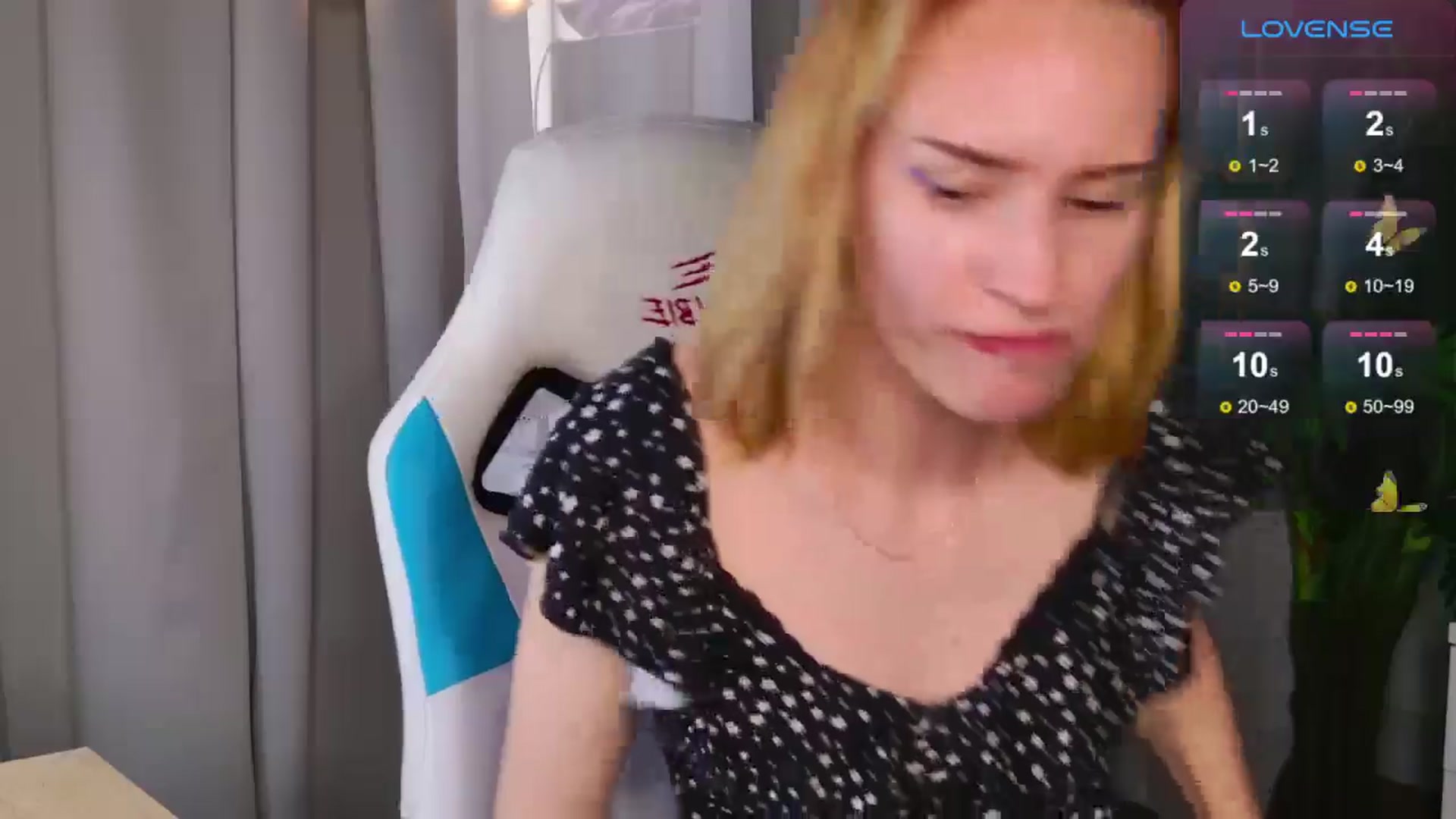 Gallery image thumbnail from RamonaK's myfreecams stream on, 08/26/2024, 08:01 image 15 of 20