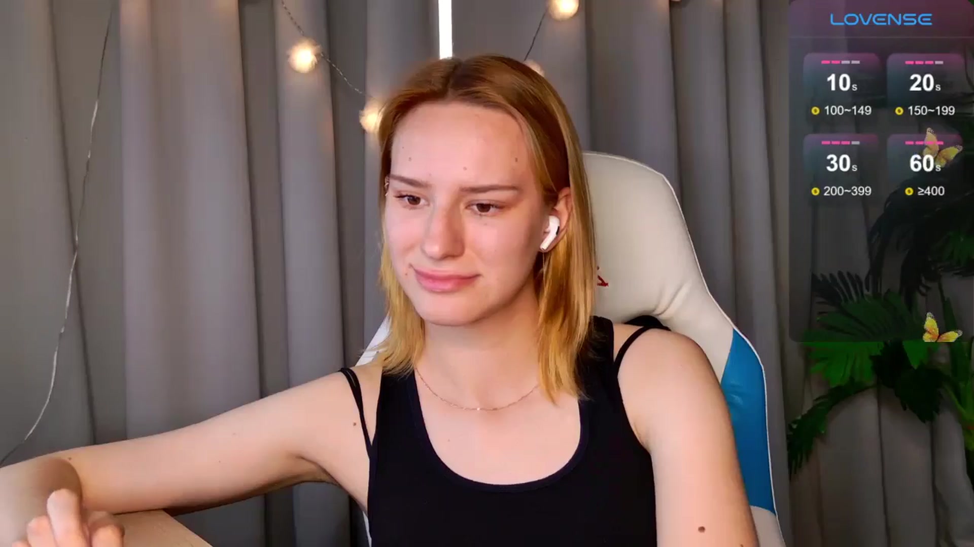 Gallery image thumbnail from RamonaK's myfreecams stream on, 08/31/2024, 11:58 image 15 of 20