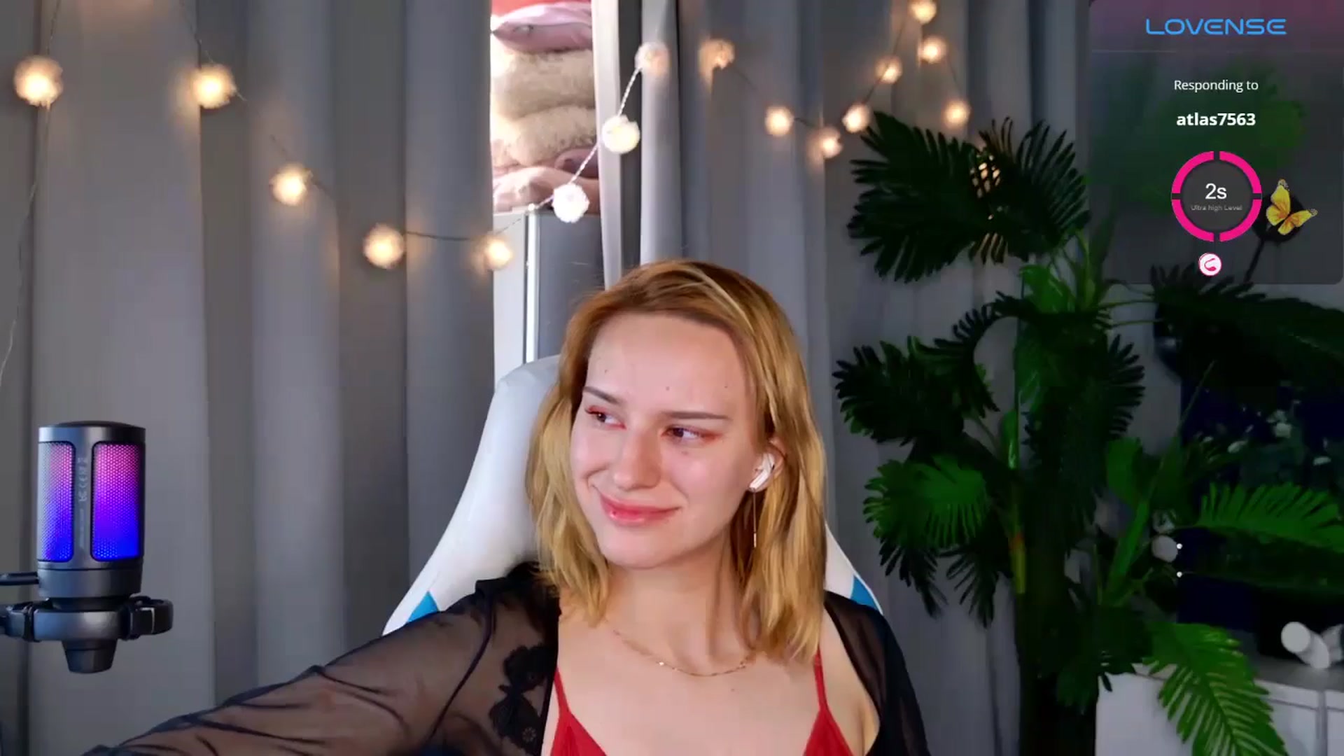 Gallery image thumbnail from RamonaK's myfreecams stream on, 09/05/2024, 11:22 image 11 of 20