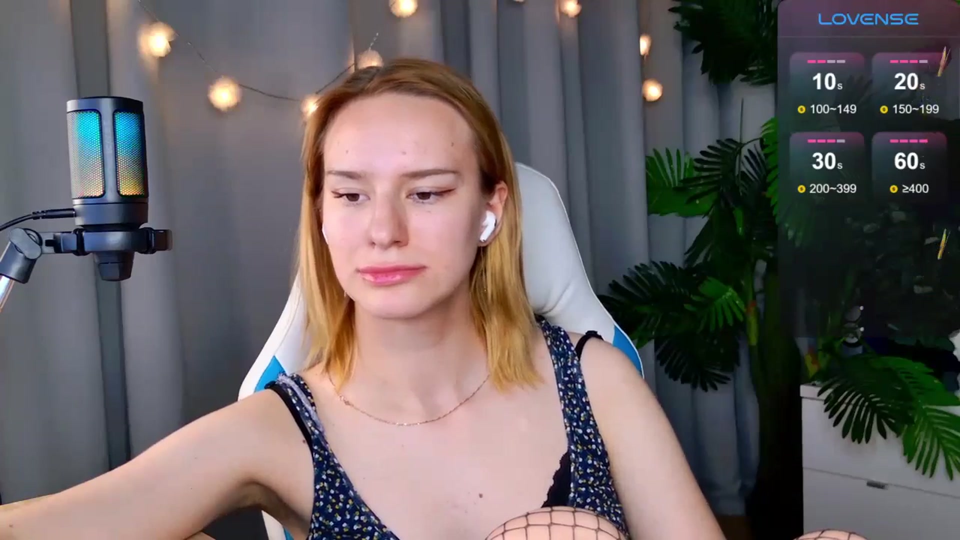 Gallery image thumbnail from RamonaK's myfreecams stream on, 09/06/2024, 12:19 image 3 of 20