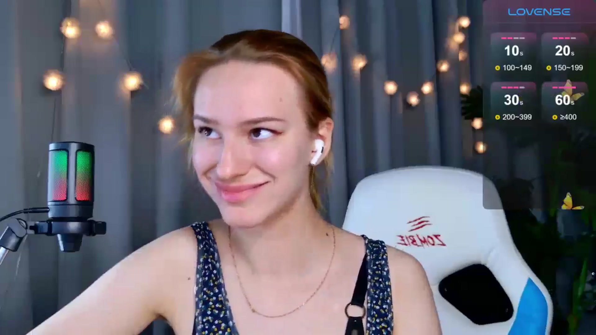 Gallery image thumbnail from RamonaK's myfreecams stream on, 09/09/2024, 07:45 image 11 of 20