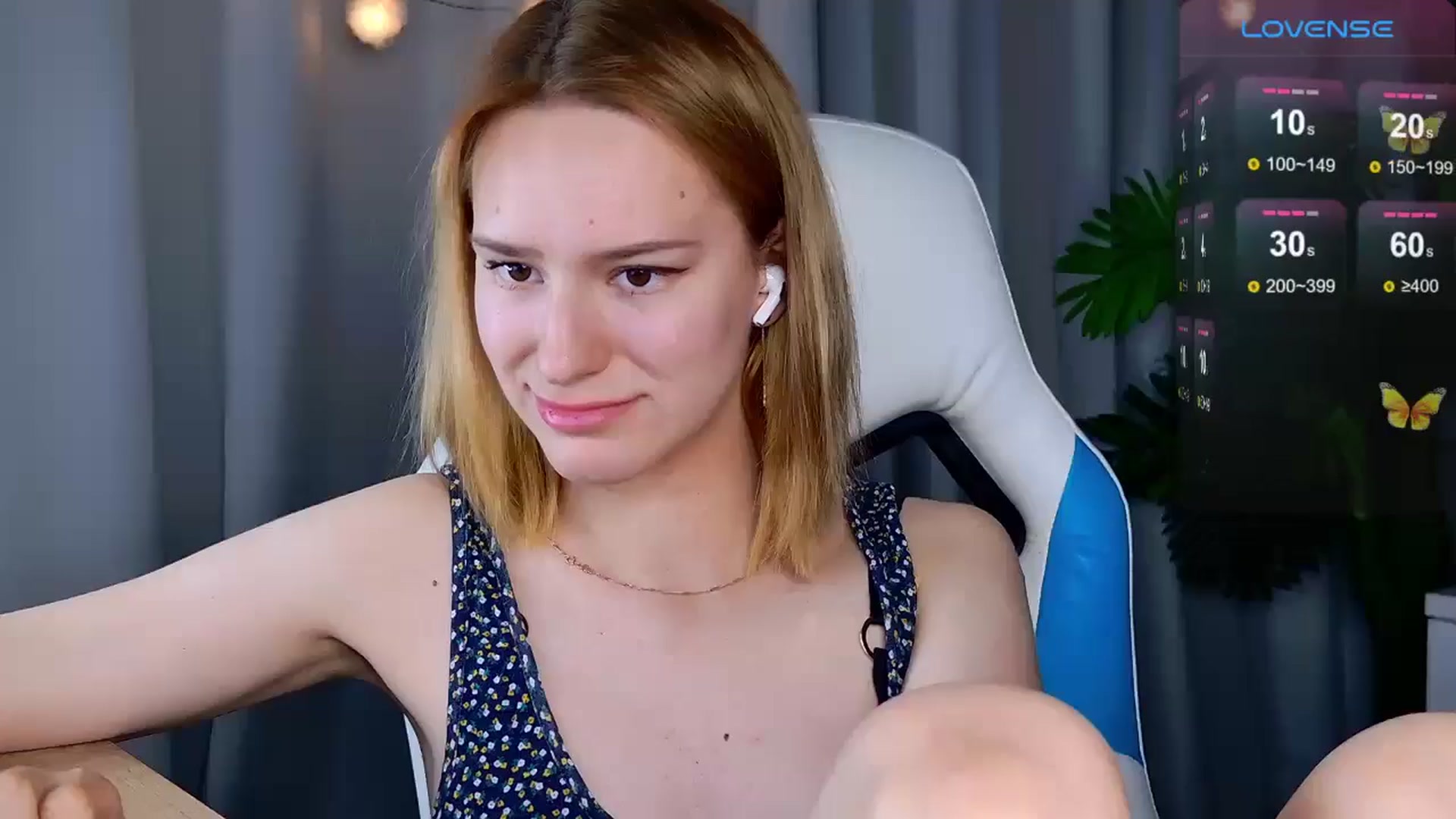 Gallery image thumbnail from RamonaK's myfreecams stream on, 09/09/2024, 12:21 image 1 of 20