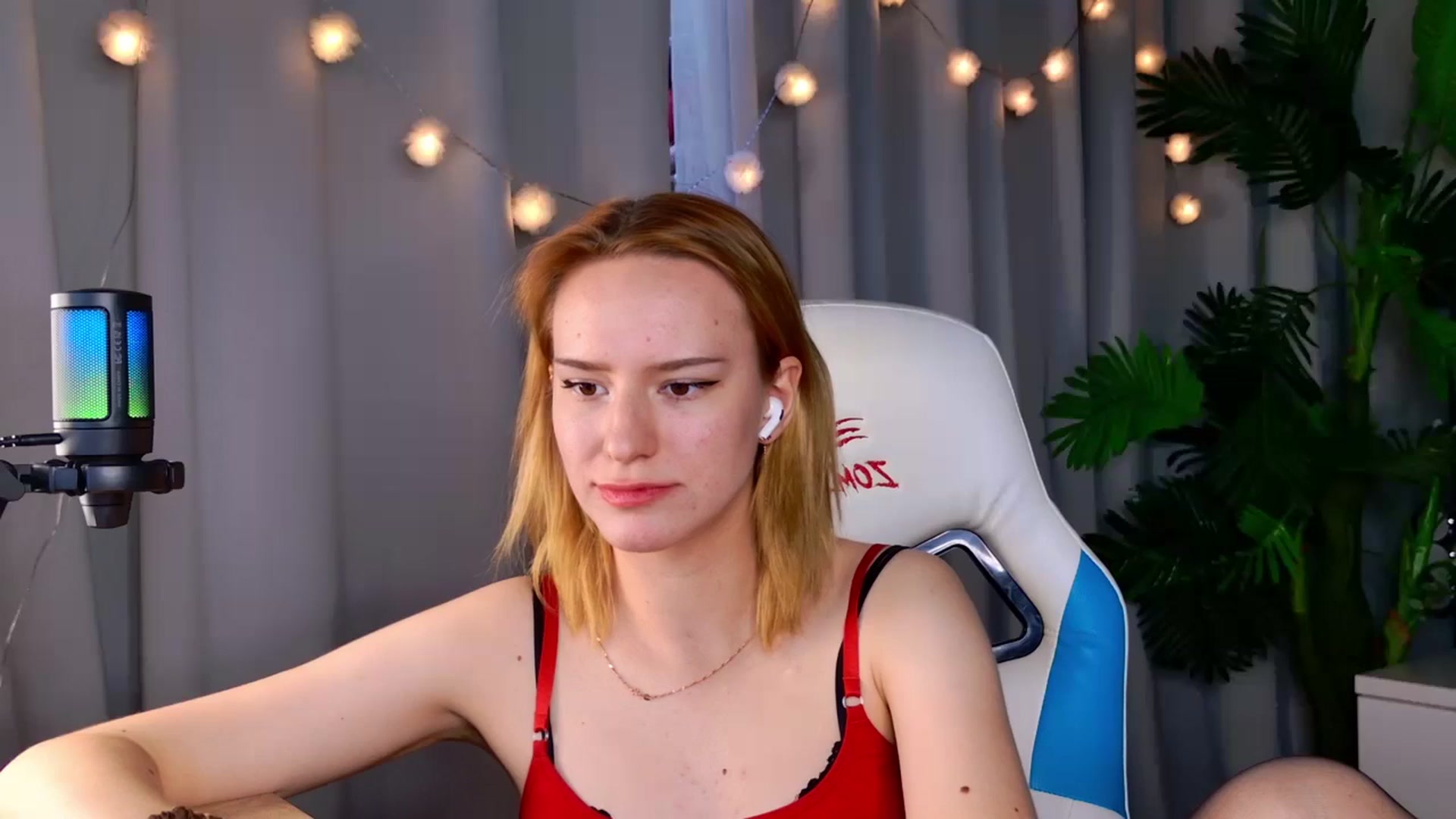 Gallery image thumbnail from RamonaK's myfreecams stream on, 09/10/2024, 08:32 image 4 of 20