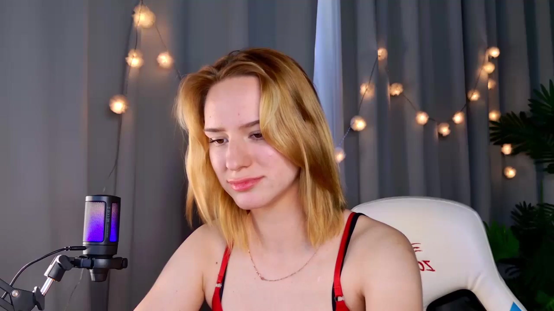 Gallery image thumbnail from RamonaK's myfreecams stream on, 09/10/2024, 08:32 image 5 of 20