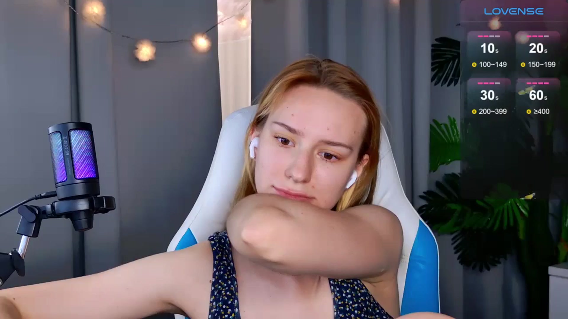 Gallery image thumbnail from RamonaK's myfreecams stream on, 09/13/2024, 12:00 image 4 of 20