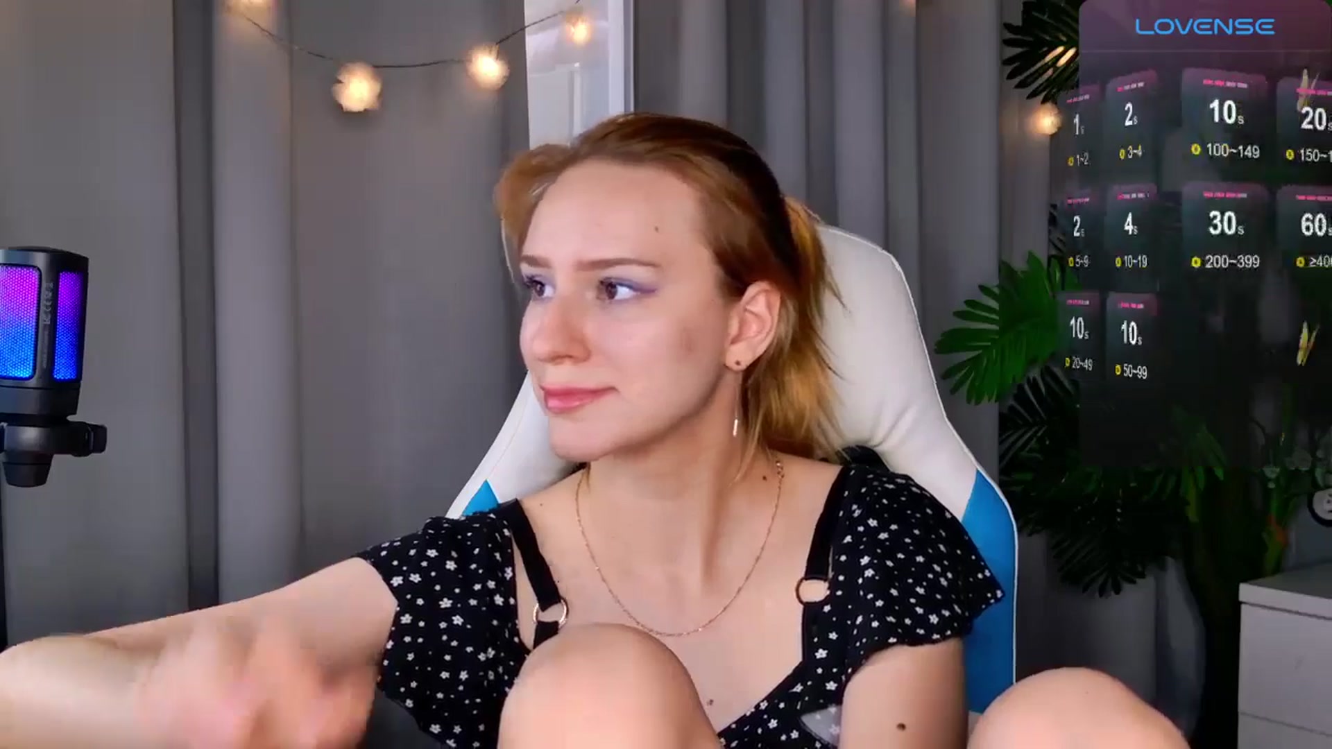 Gallery image thumbnail from RamonaK's myfreecams stream on, 09/14/2024, 10:33 image 6 of 20
